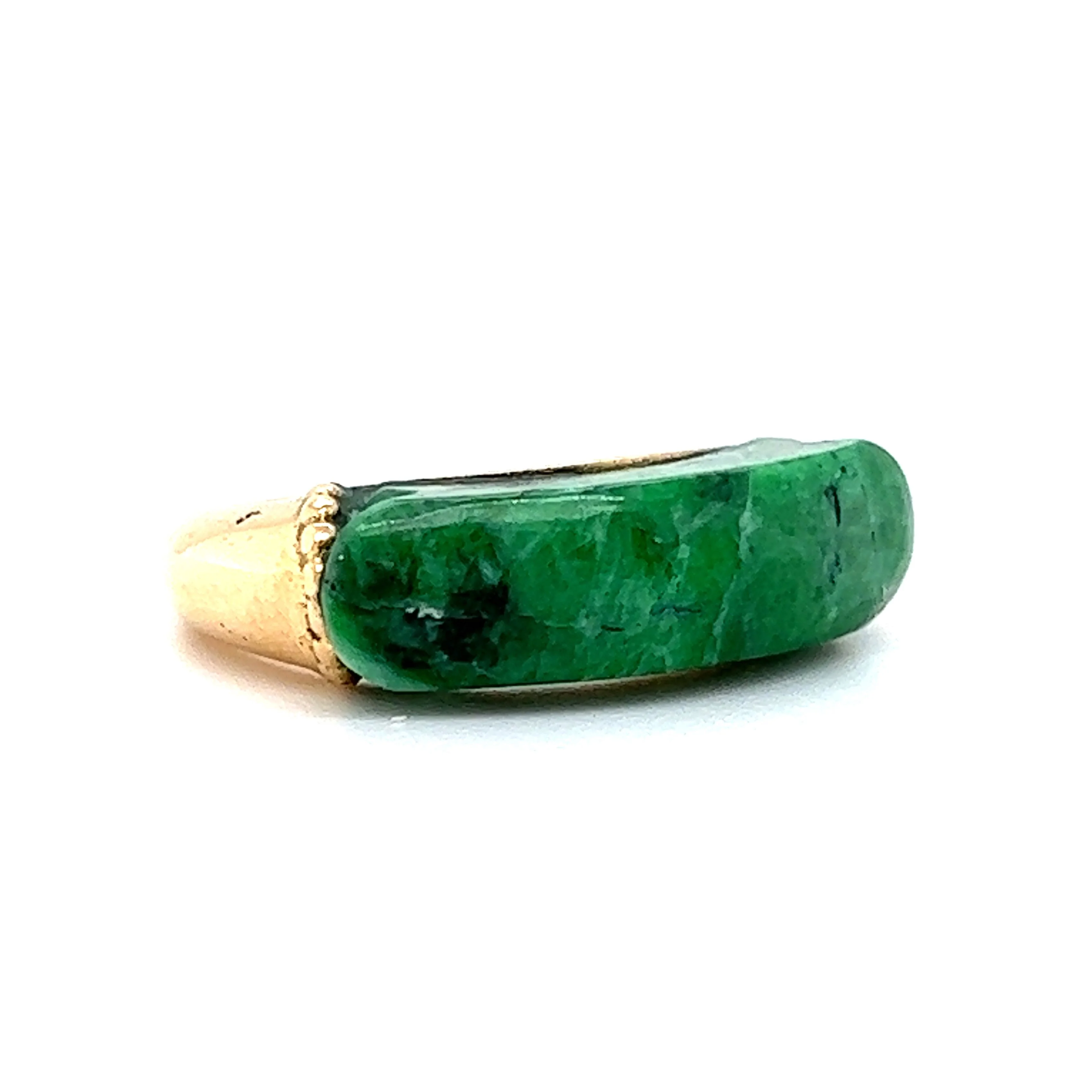 Mid-Century Jade Saddle Ring in 18k Yellow Gold - Image 3