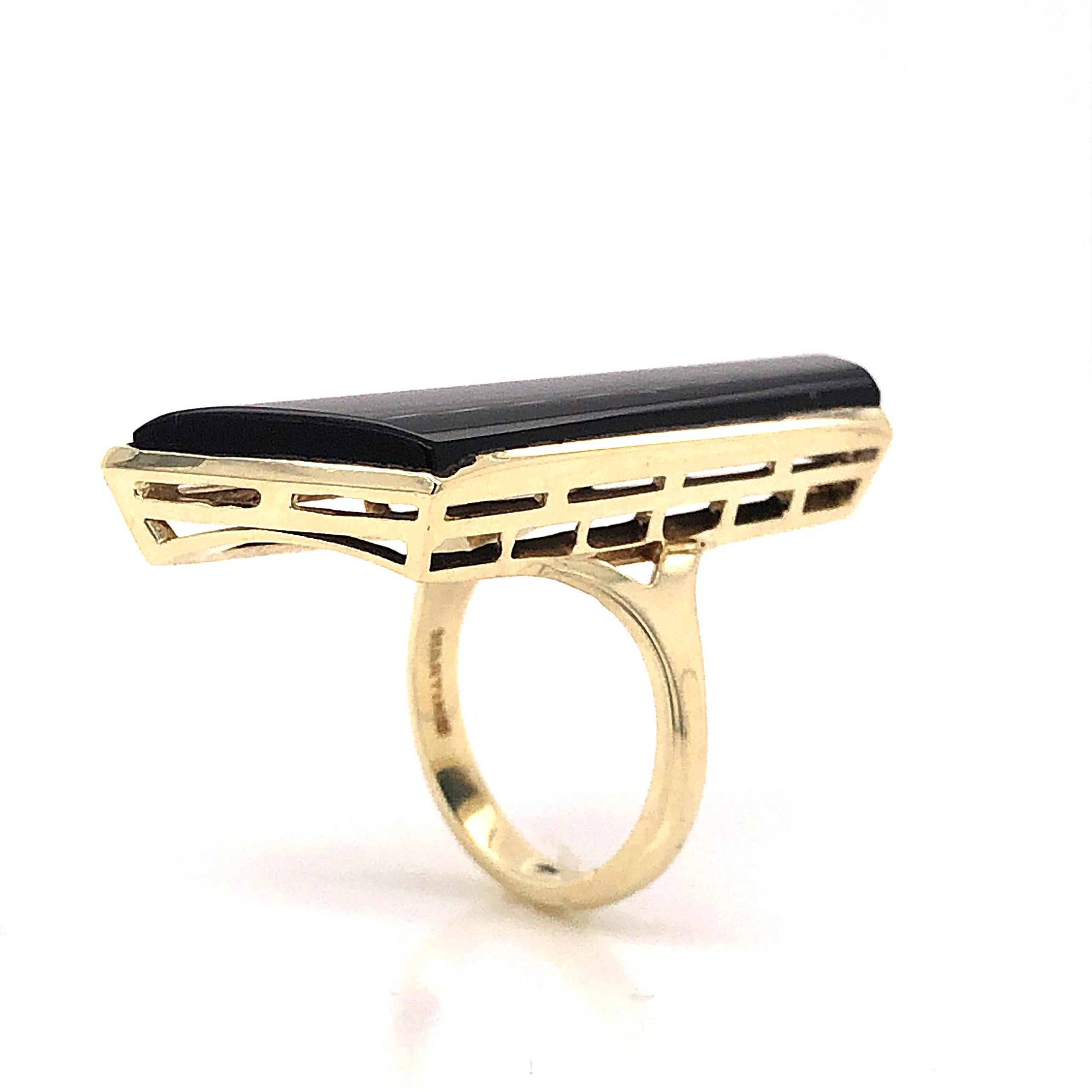 Mid-Century Onyx Shield Cocktail Ring 14k Yellow Gold - Image 5