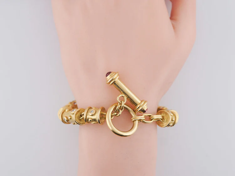 Modern Antique Style Bracelet 1.68ct Round Brilliant Cut Diamonds in 18k Yellow Gold - Image 7