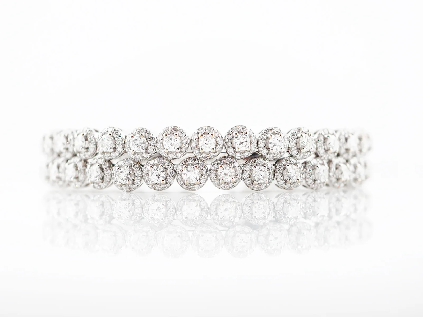 Modern Bracelet 10.40 Round Brilliant Cut Diamonds in 18K White Gold