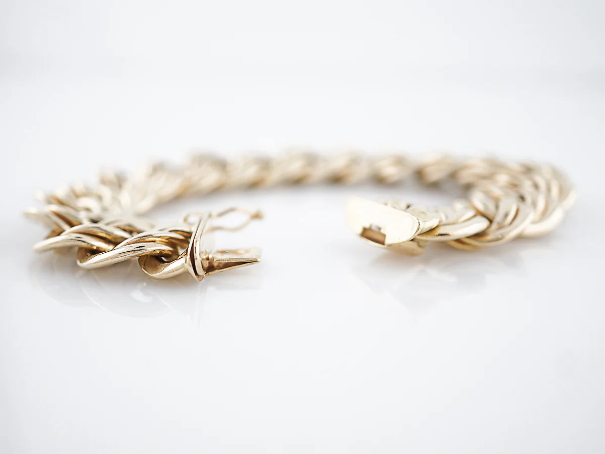 Modern Chain Bracelet in 14K Yellow Gold - Image 2
