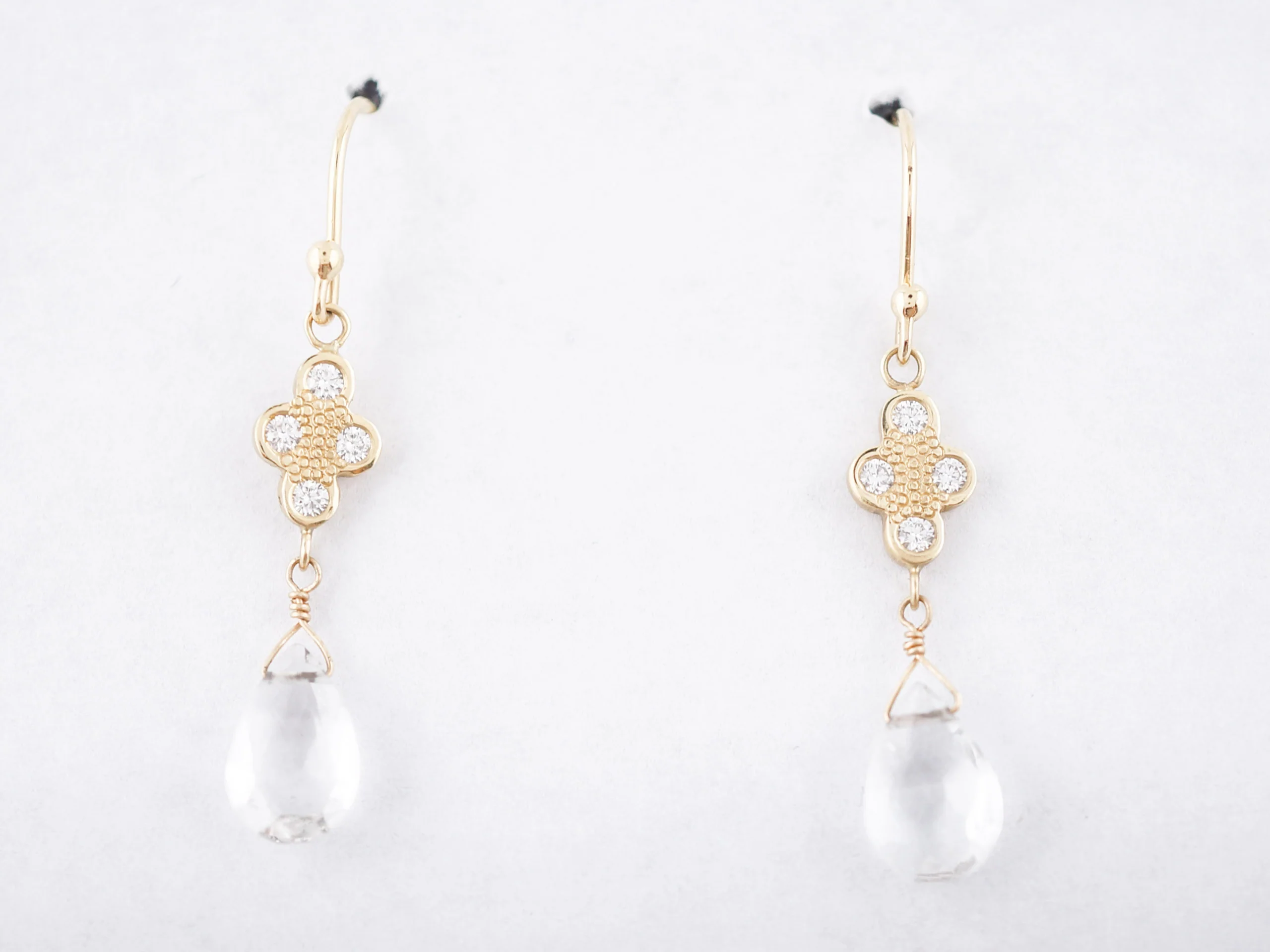 Modern Earrings 2.40 Briolette Diamonds in 18K Yellow Gold