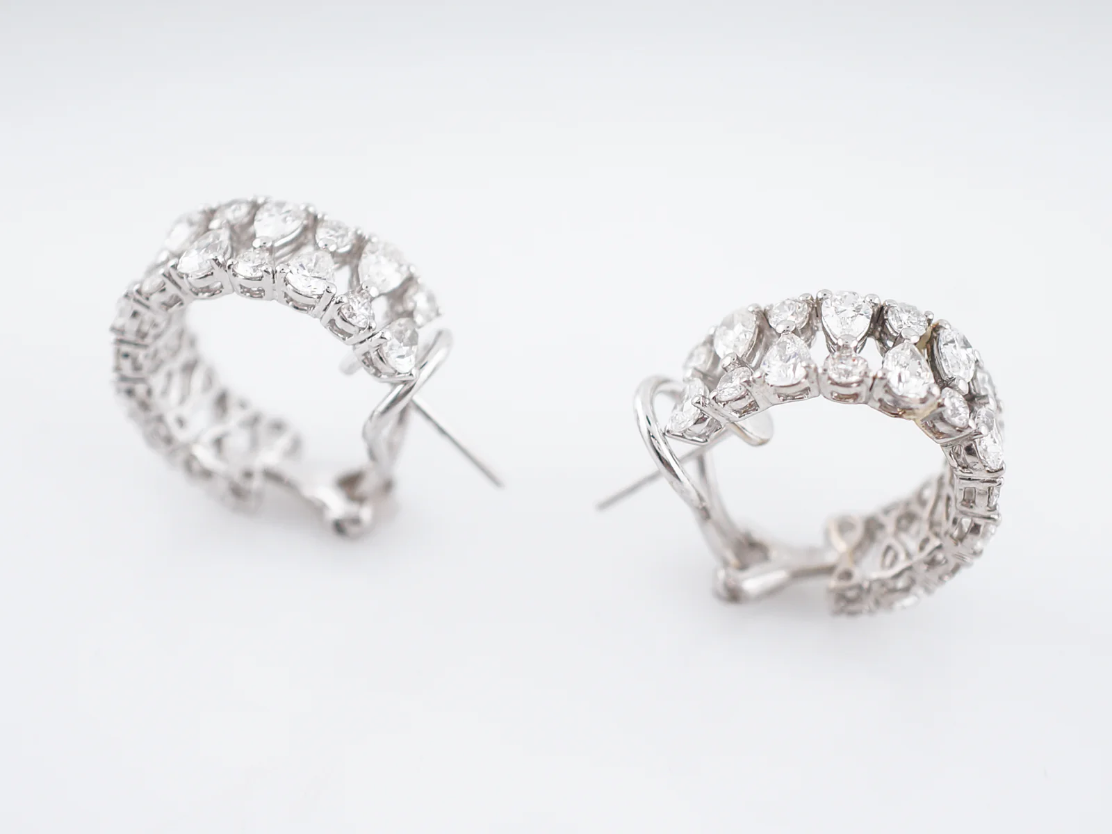 Modern Earrings 4.24 Pear & Round Brilliant Cut Diamonds in 18k White Gold - Image 8
