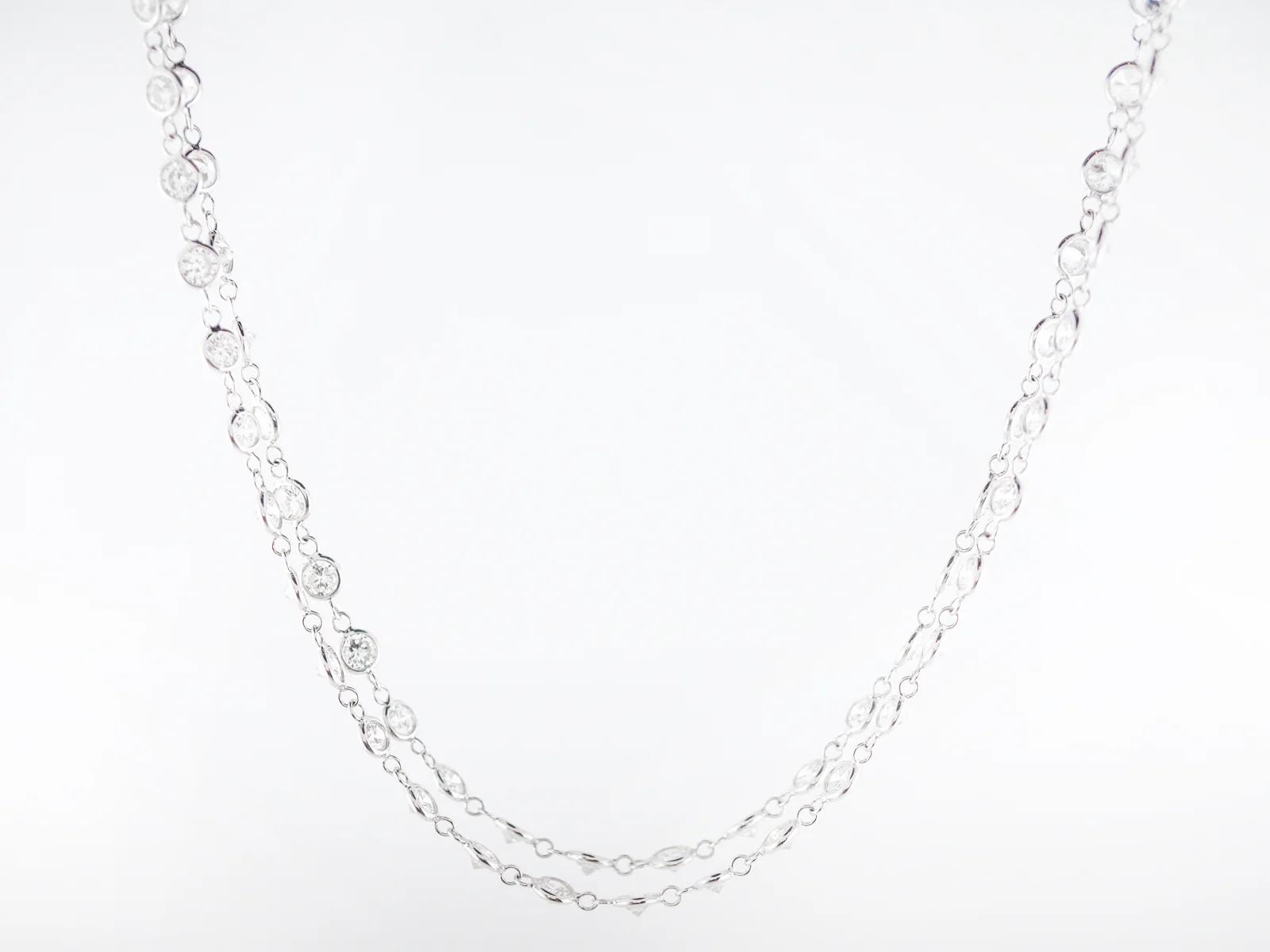 Modern Necklace 20.07 Round Brilliant Cut Diamonds in 18k White Gold