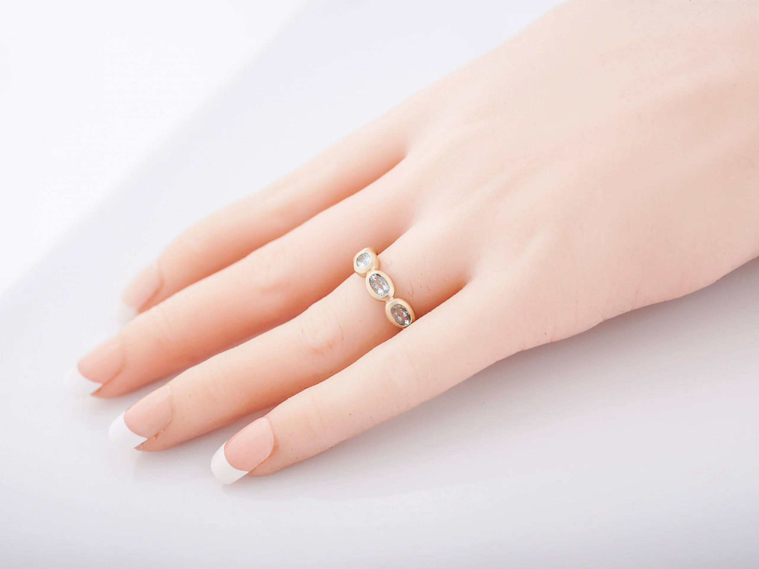 Modern Right Hand Ring 2.25 Oval Cut Aquamarine in 14K Yellow Gold - Image 5