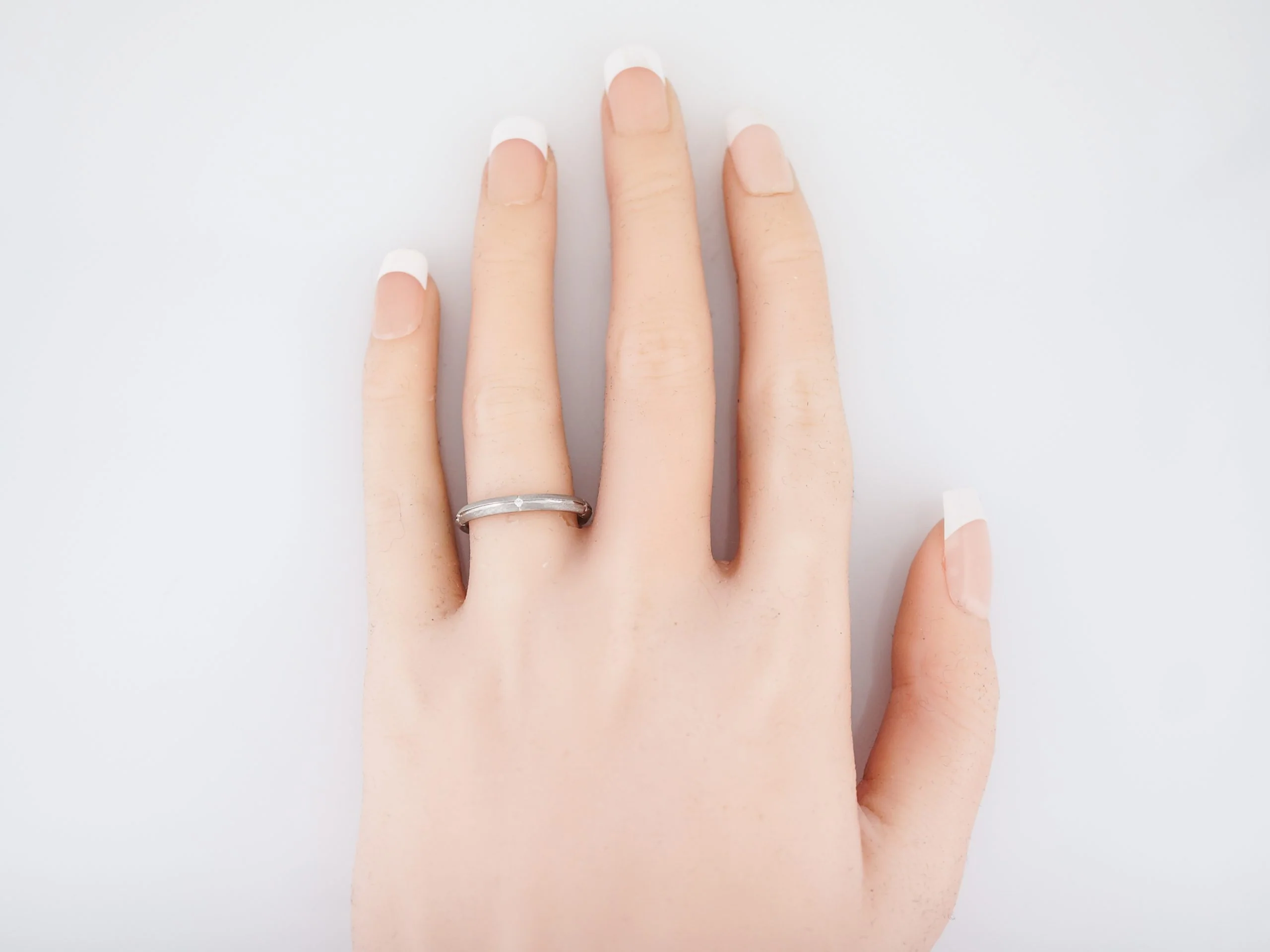 Modern Wedding Band Tiffany & Co .05 Round Brilliant Diamonds in 18k White Gold - Image 6
