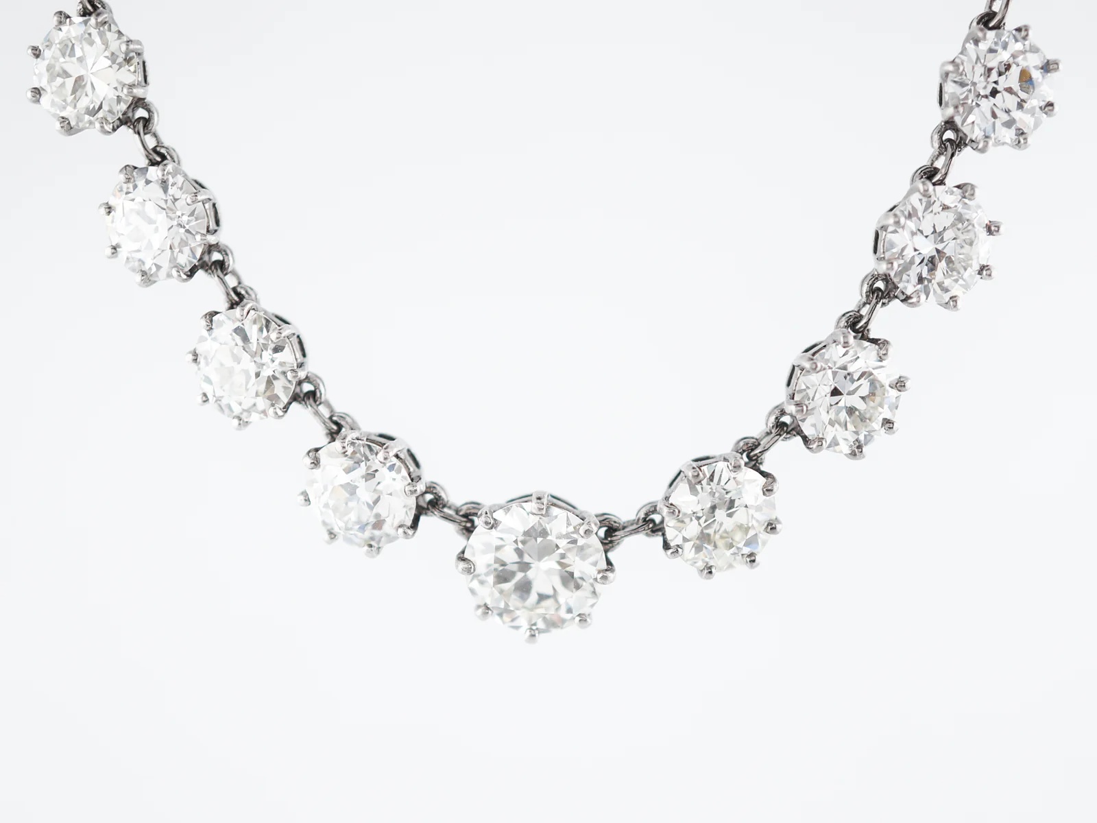 Necklace Modern 33.91 Old European Cut Diamond in Platinum - Image 2