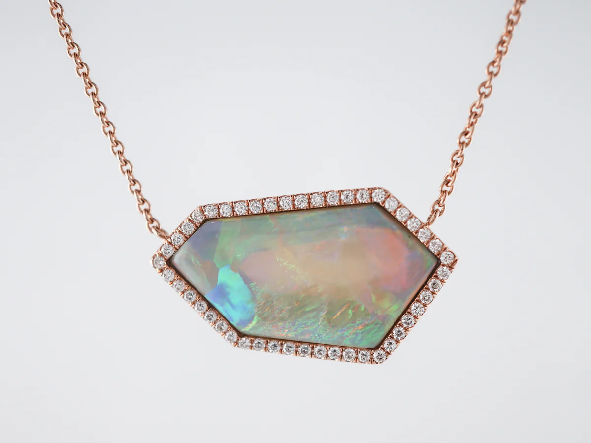 Necklace Modern 9.89 Cabochon Cut Opal in 18k Rose Gold - Image 3