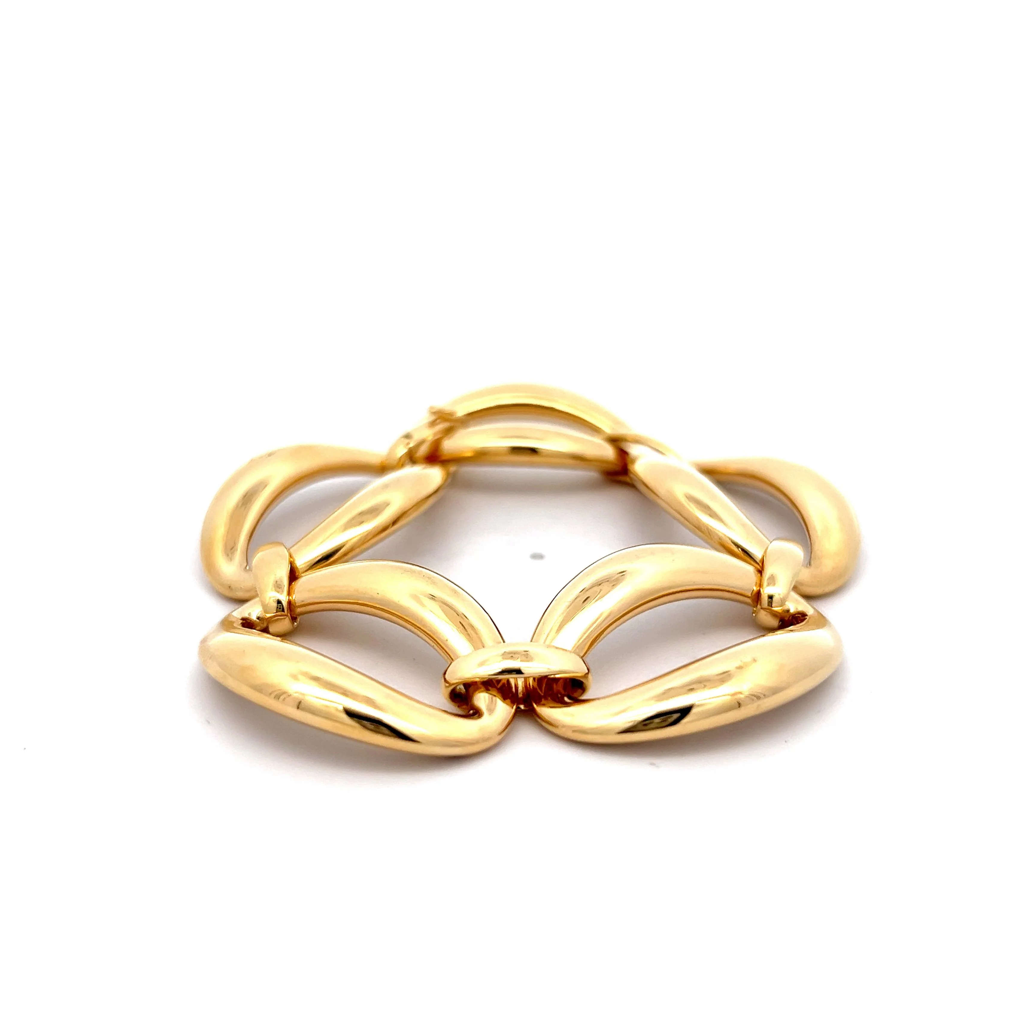 Oval Link Chain Bracelet in 18k Yellow Gold - Image 2