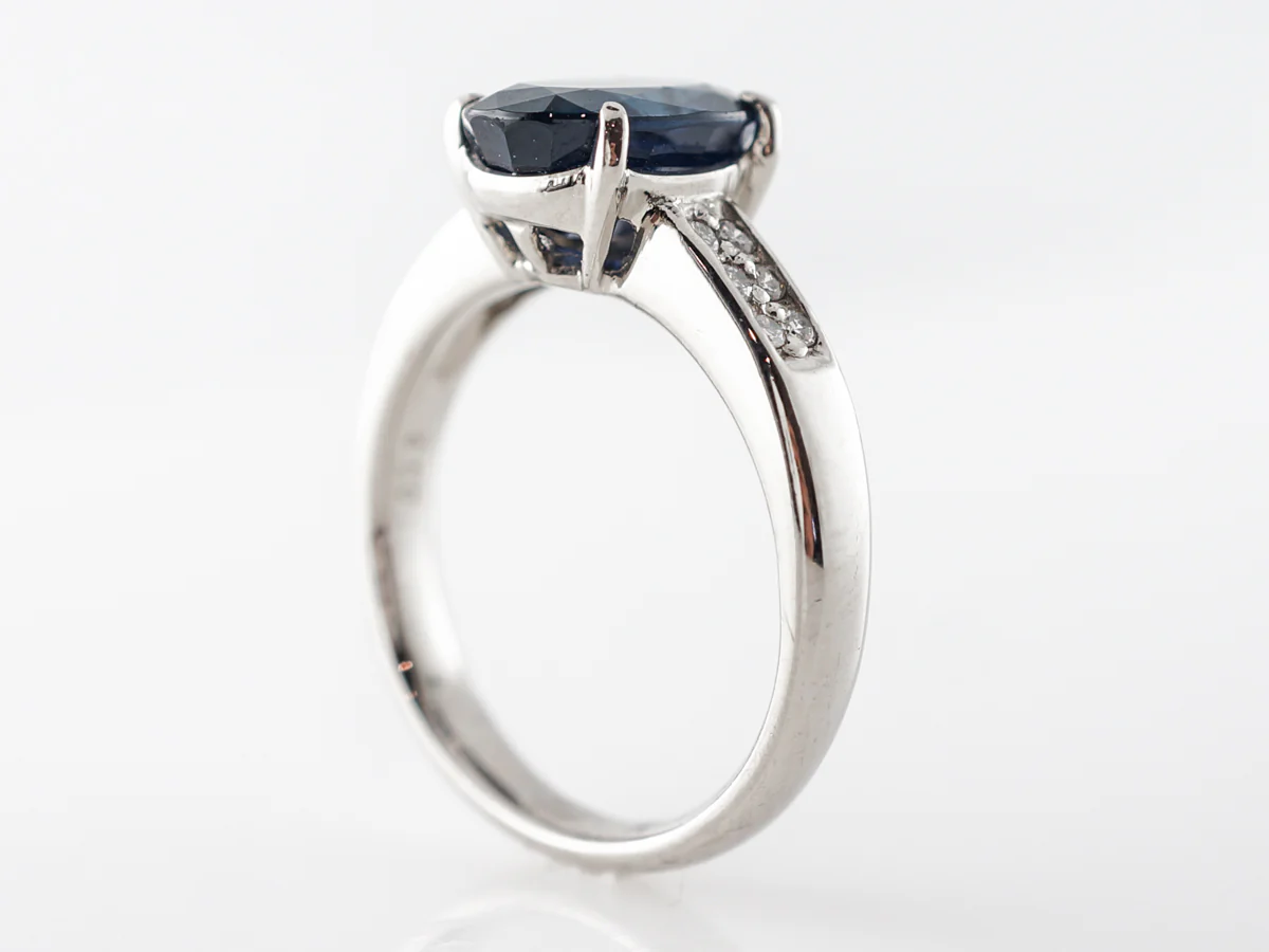 Oval Sapphire & Diamond Engagement Ring in Platinum - Image 5