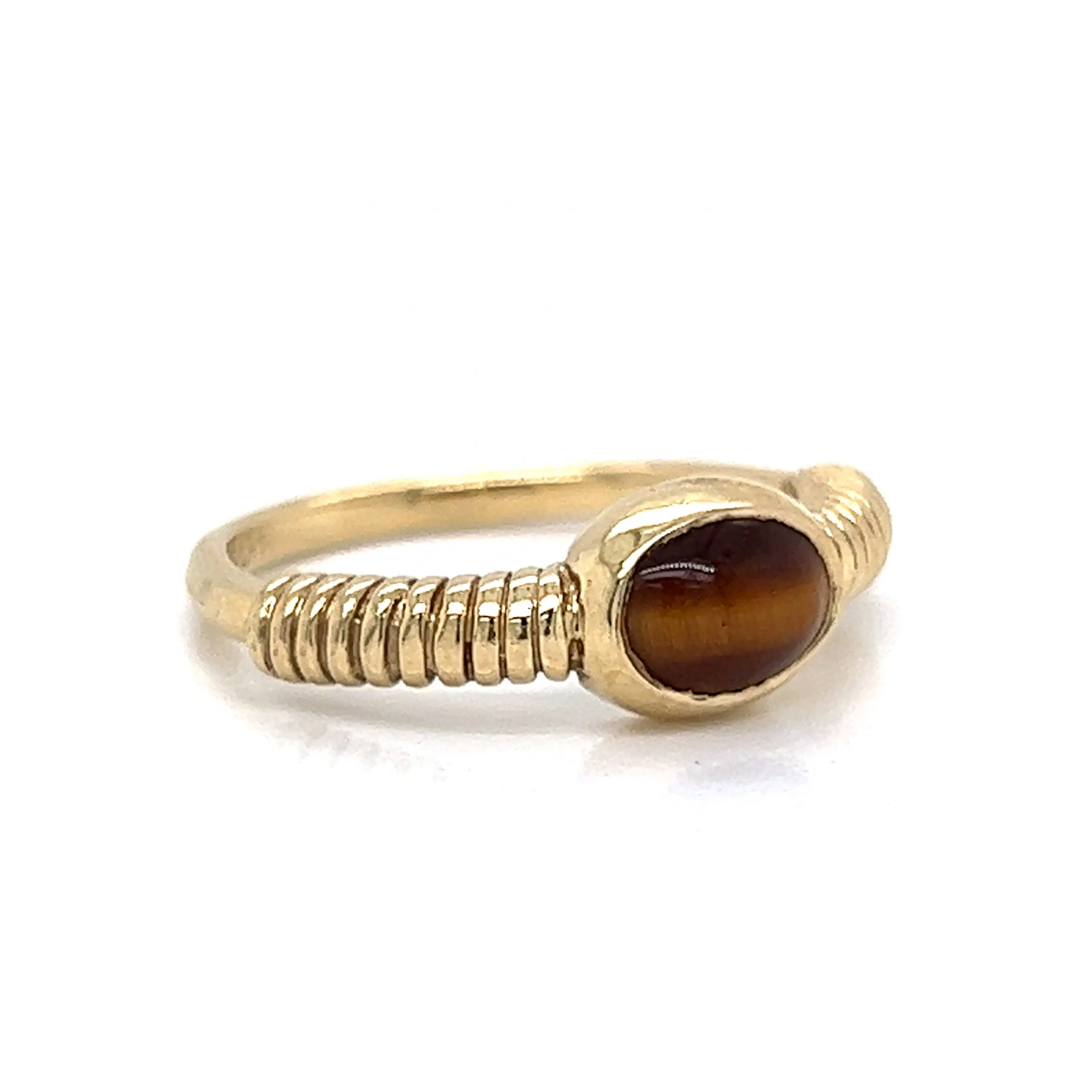 Oval Tiger's Eye Stacking Ring in 14k Yellow Gold - Image 3