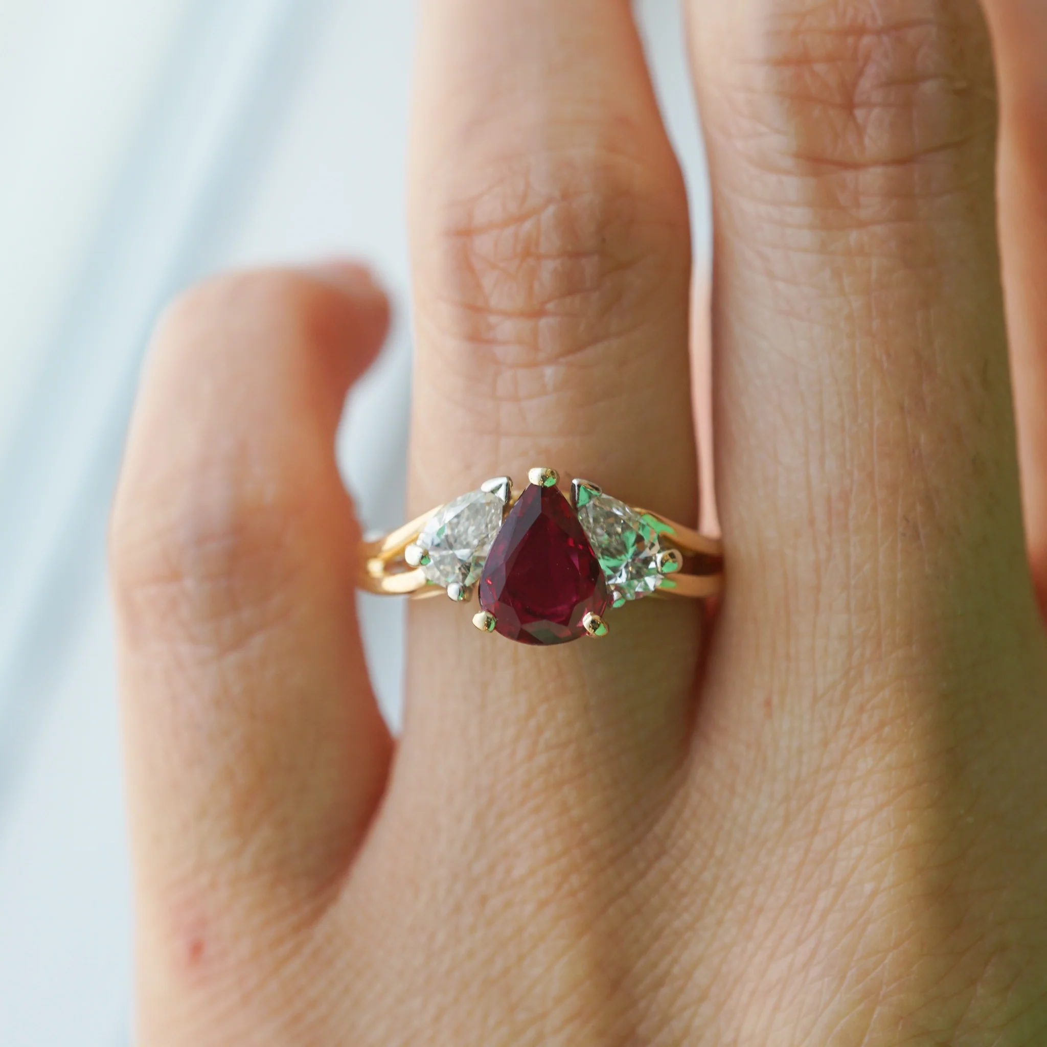 Pear Cut Ruby Engagement Ring in 18k Gold & Platinum - Image 7