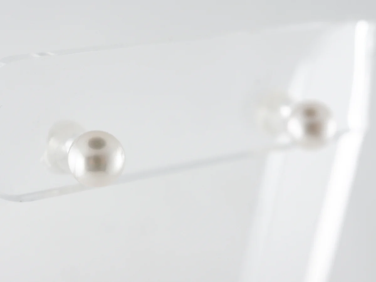 Pearl Stud Earrings in 14k White Gold - Image 3