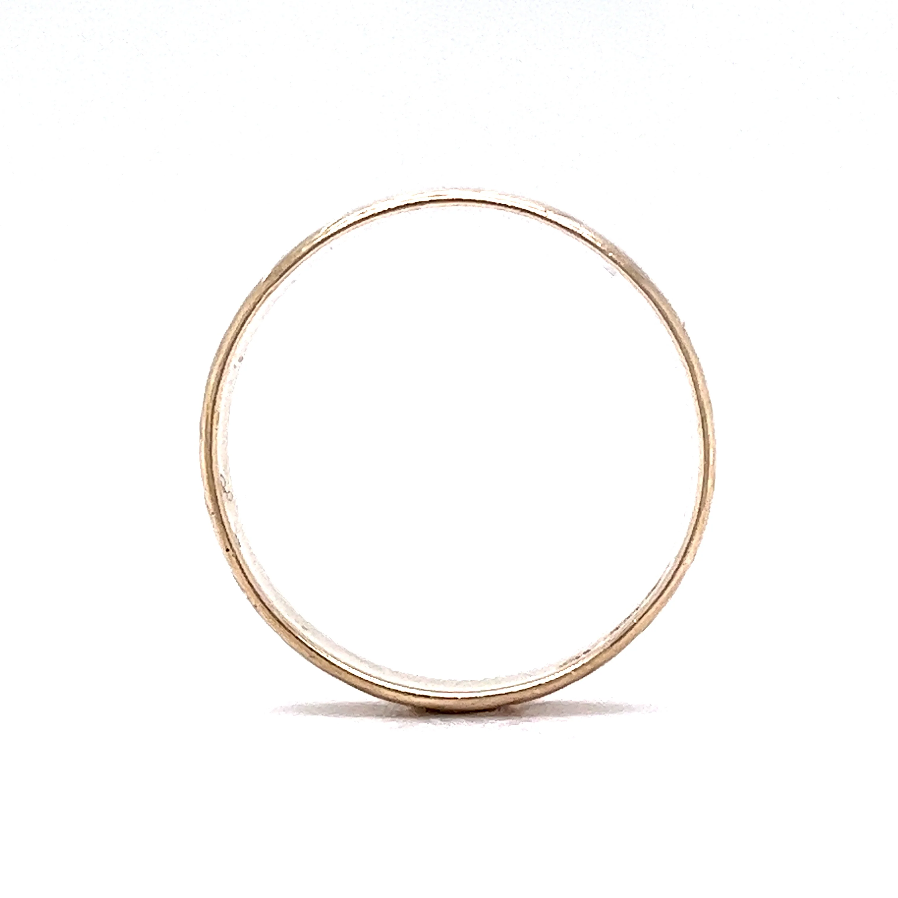 Men's Mid-Century Etched Wedding Band in 14k Yellow Gold - Image 4