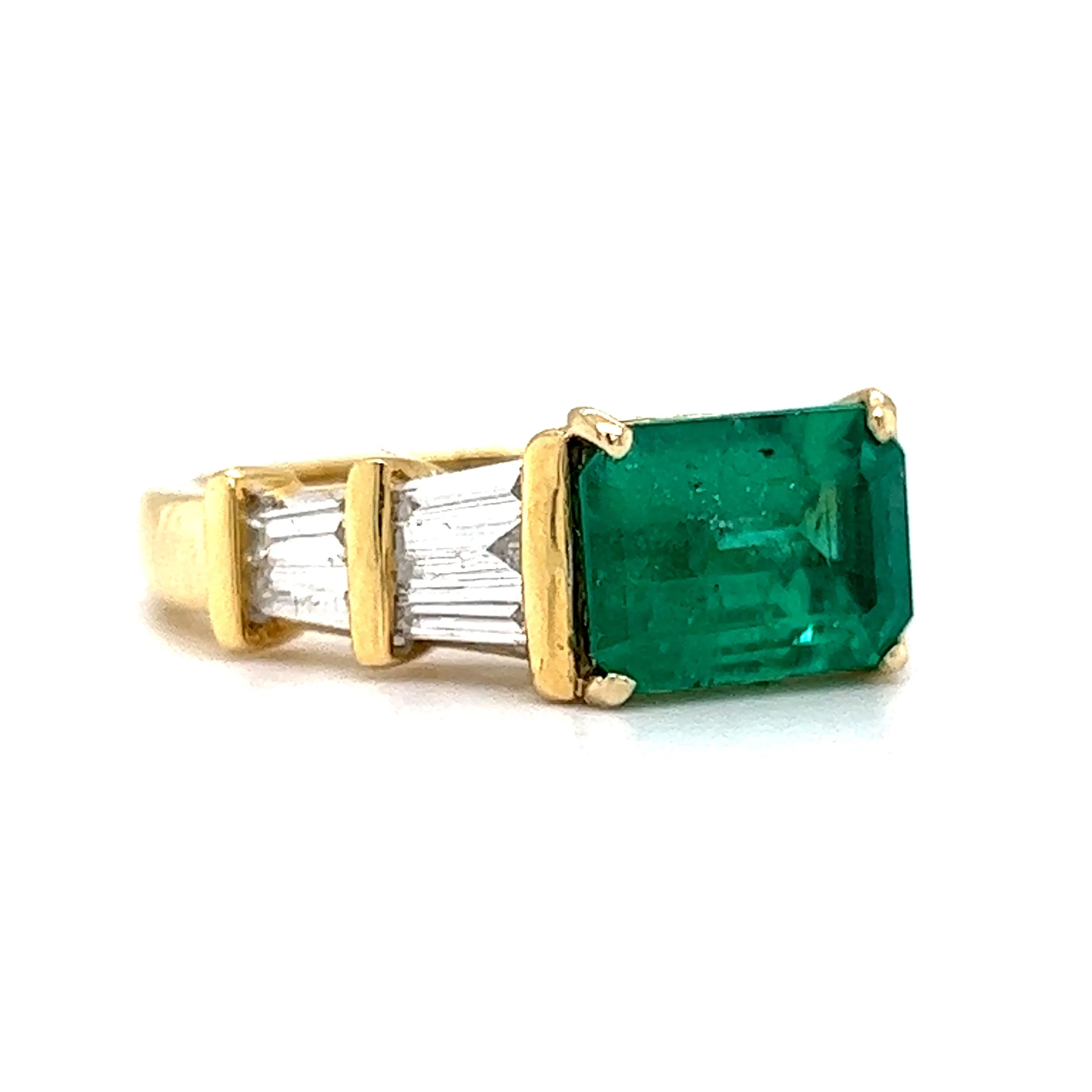 2.00 Emerald & Diamond Cocktail Ring in 18k Yellow Gold - Image 3