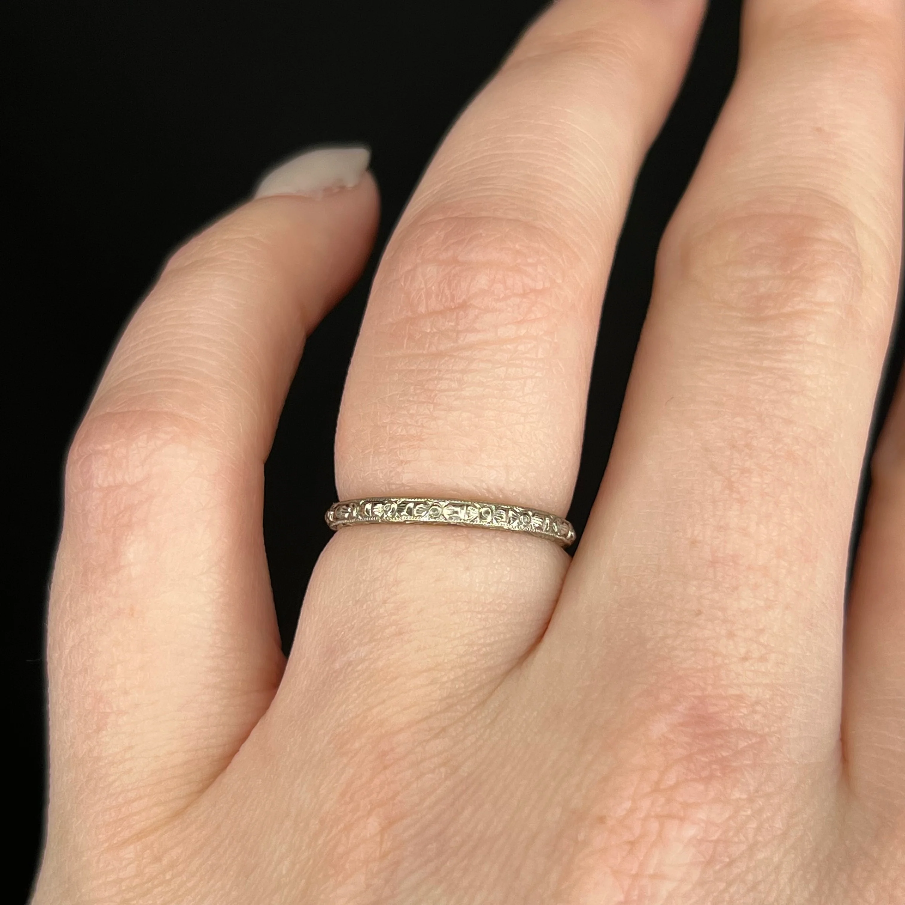 Vintage Art Deco Wedding Band Engraved Orange Blossom in 18k White Gold - Image 6