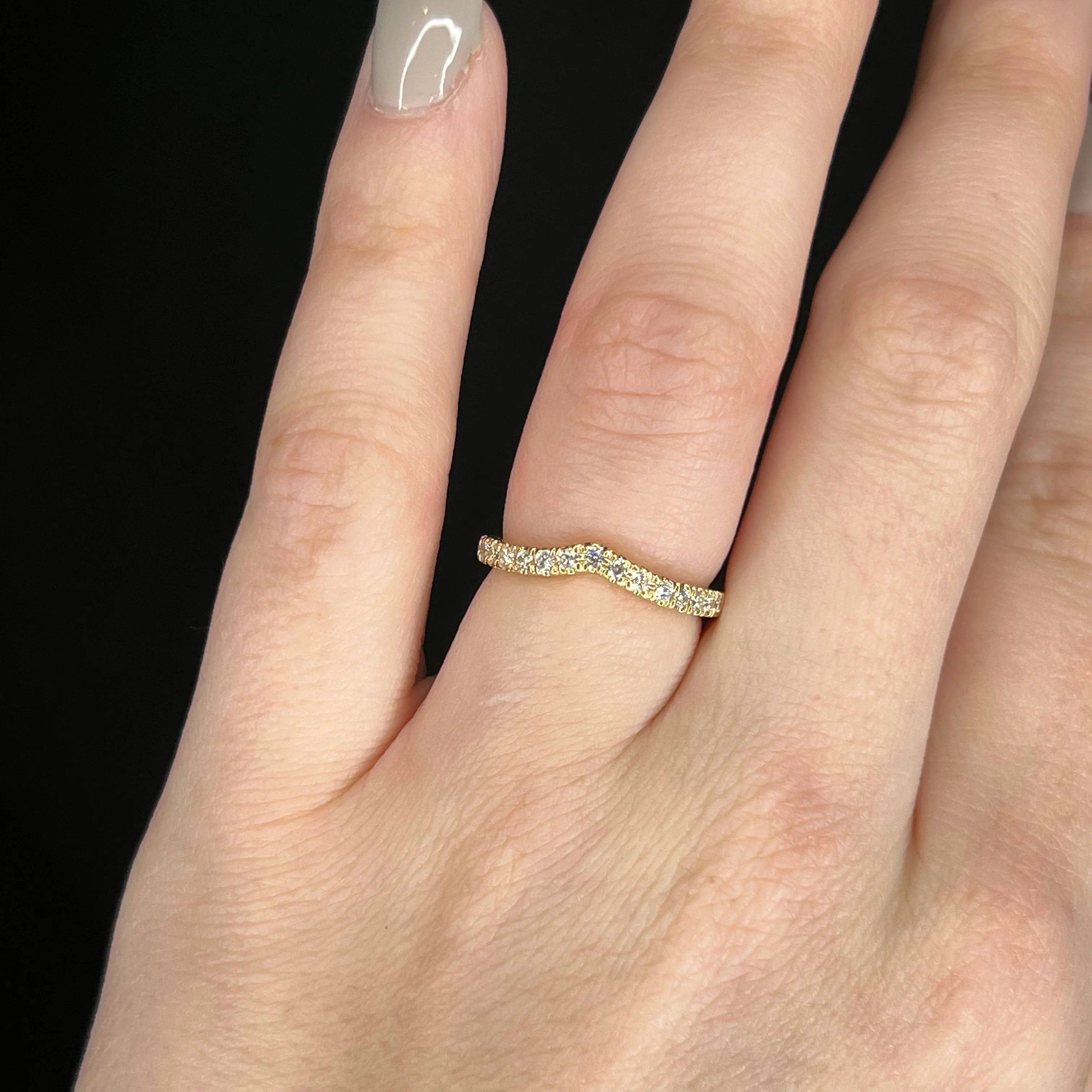 .30 Contoured Diamond Round Wedding Band in 14k Yellow Gold - Image 6