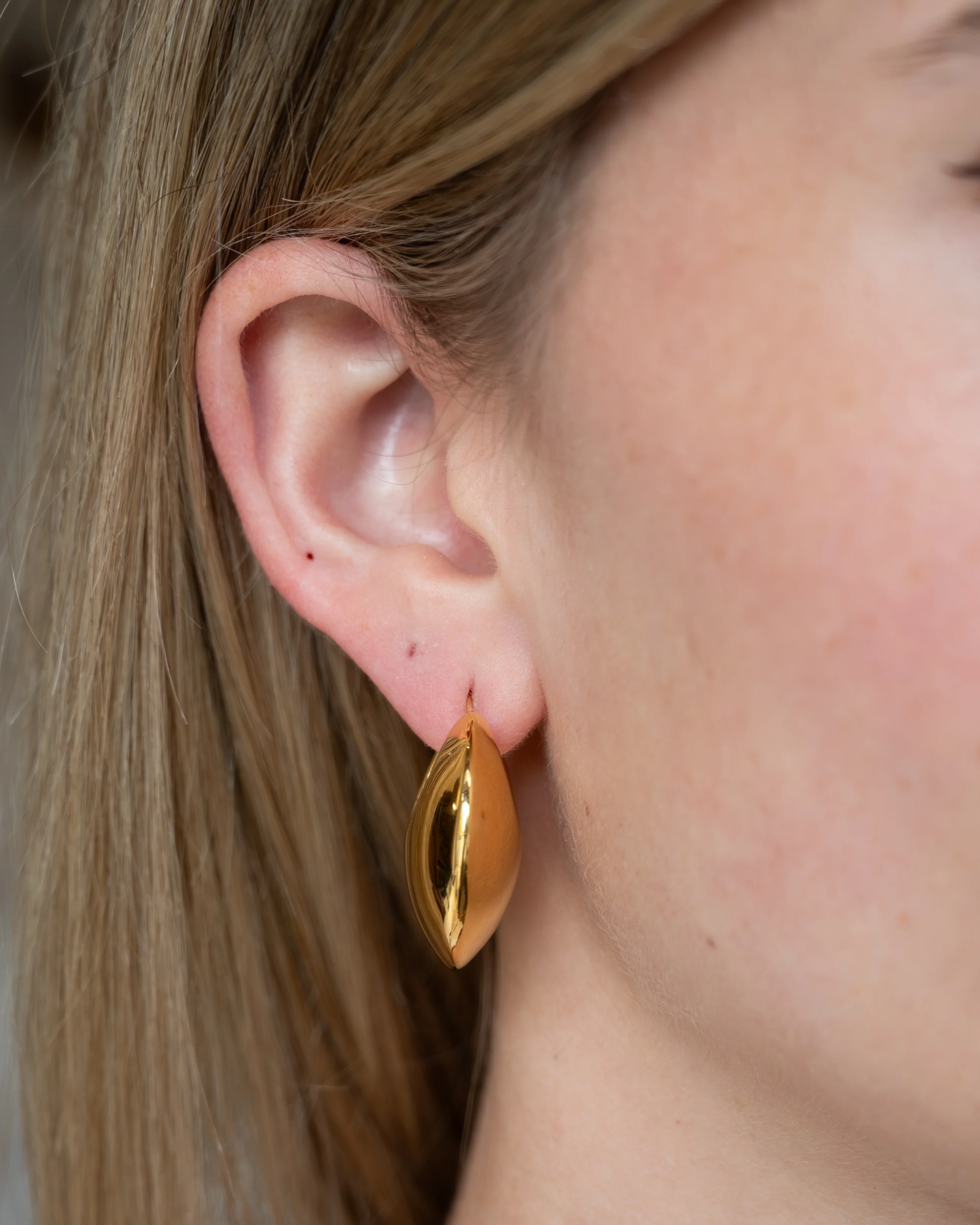 Puffy Hoop Earrings 14k Yellow Gold - Image 4