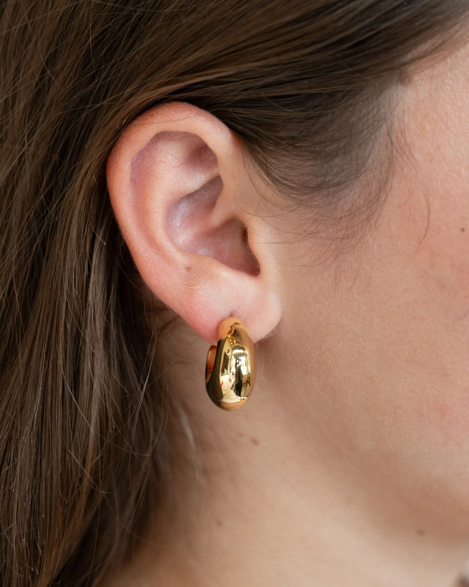 Puffy J Hoop Earrings in 14k Yellow Gold - Image 5