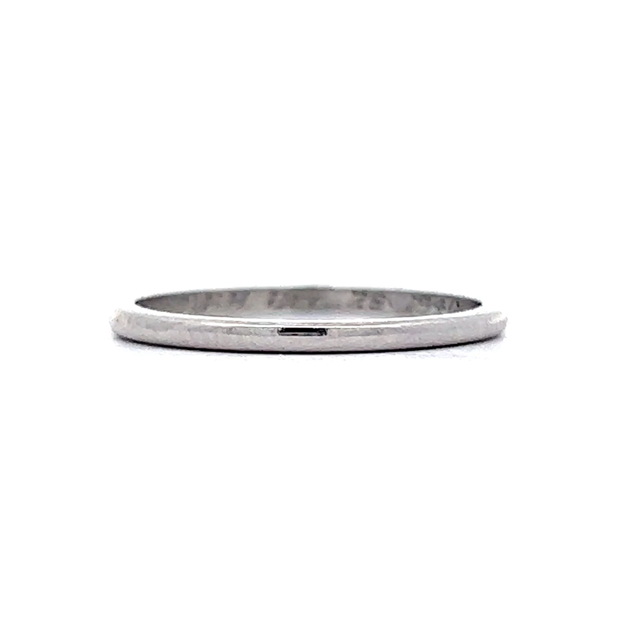 Retro Thin Classic Wedding Band in Platinum