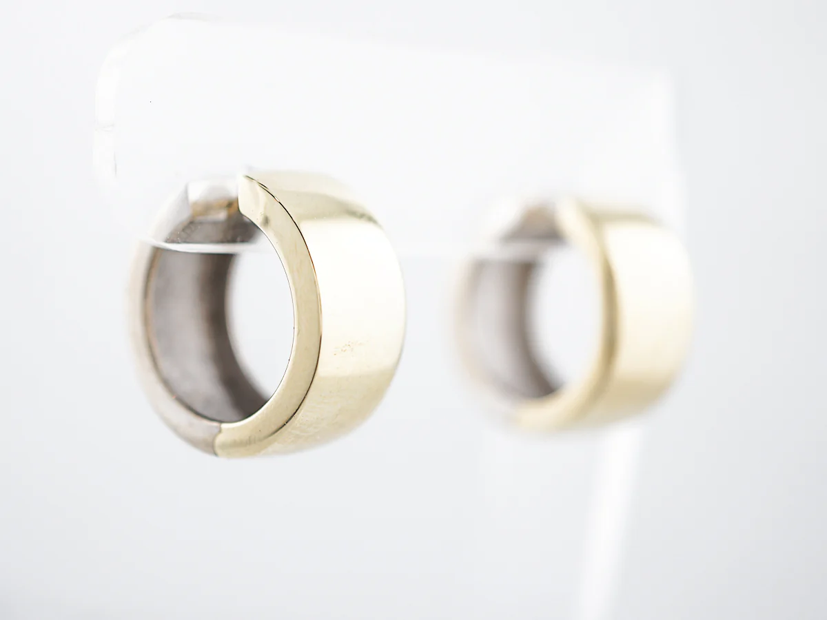 Reversible Hoop Earrings Retro in 14K Yellow & White Gold - Image 3
