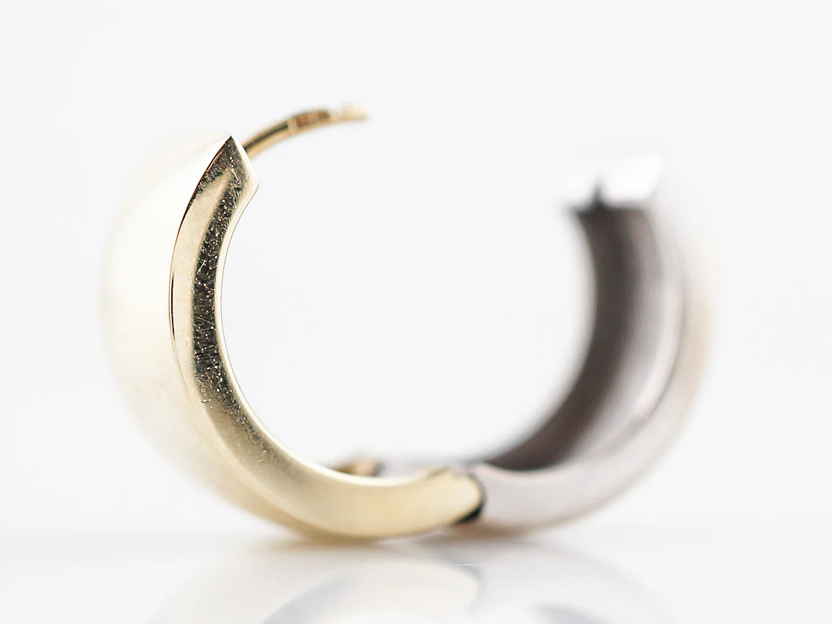 Reversible Hoop Earrings Retro in 14K Yellow & White Gold - Image 6