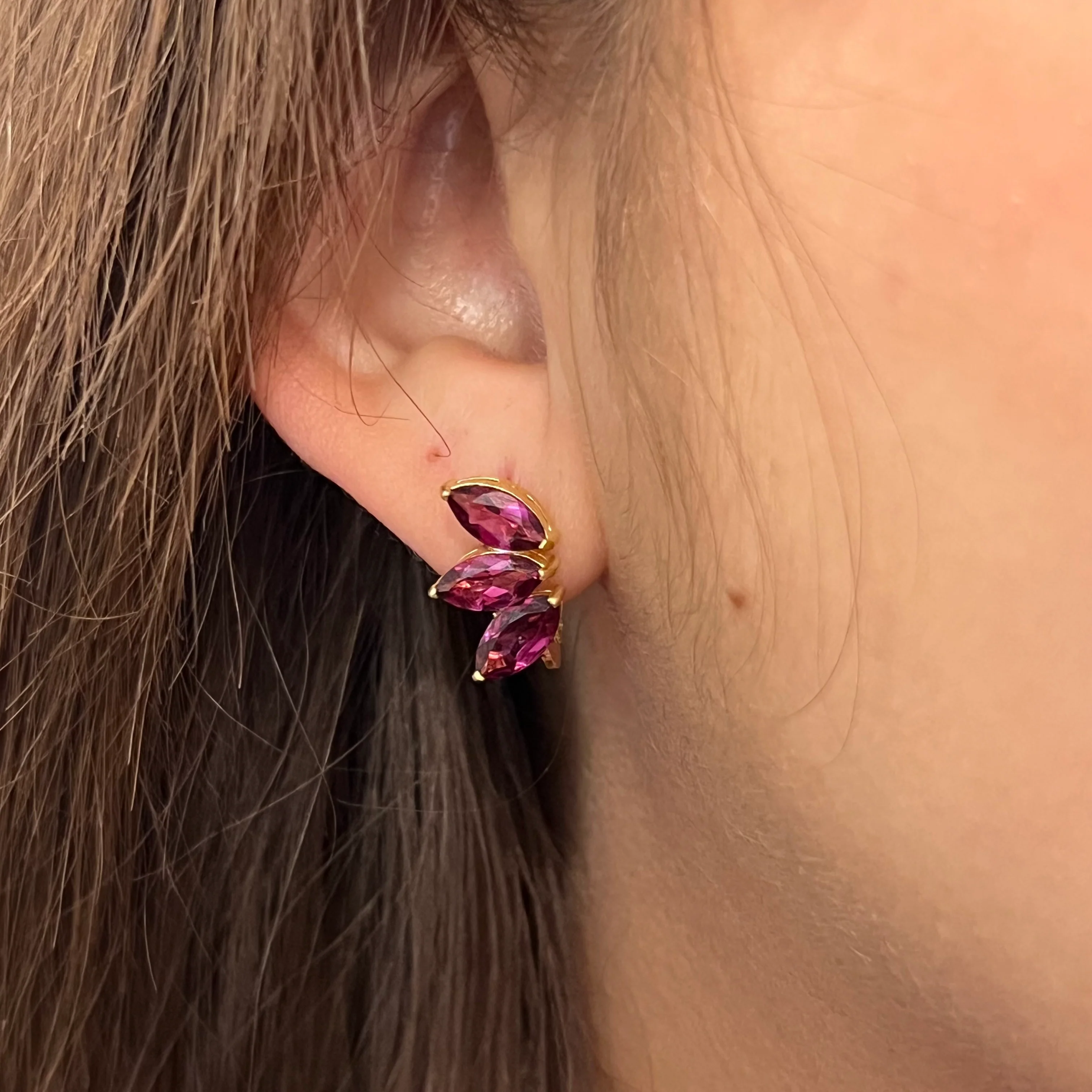 Rhodolite Garnet Cluster Stud Earrings in 18k Yellow Gold - Image 4