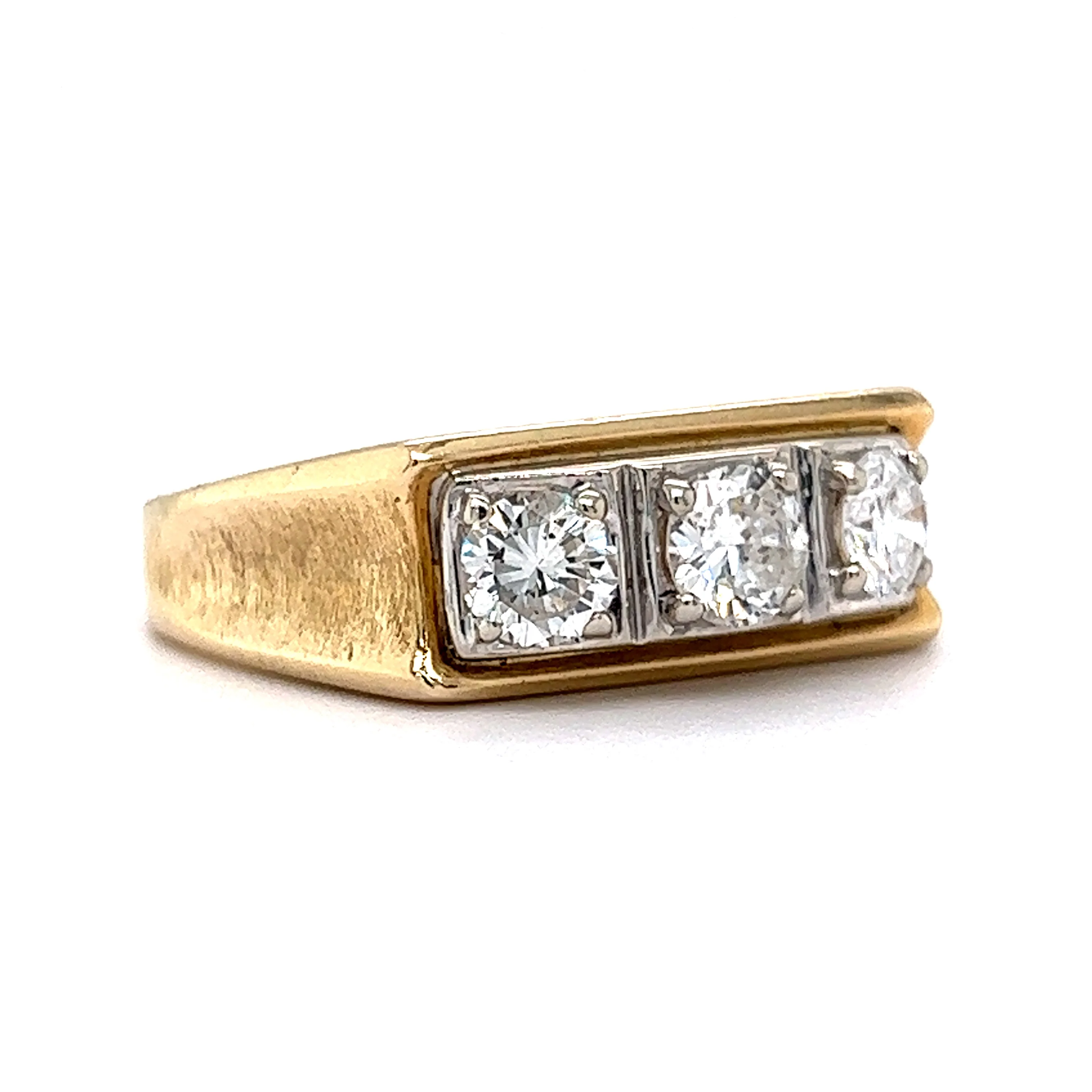 Right Hand Ring Modern 1.10 Round Brilliant Cut Diamonds in 14K Yellow Gold - Image 3