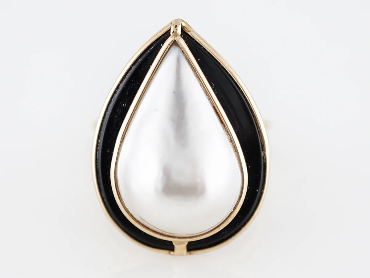 Right Hand Ring Modern 13.10 Pearl in 14k Yellow Gold
