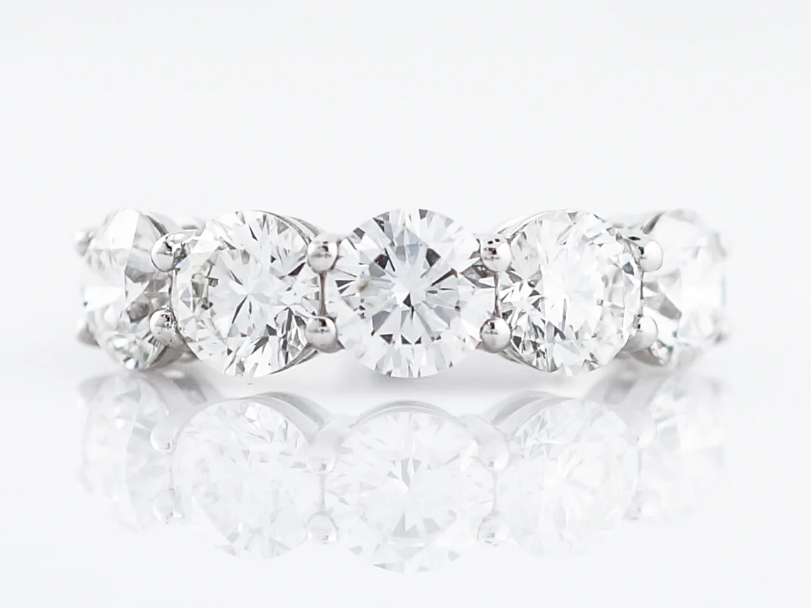 Right Hand Ring Modern 3.54 GIA Round Brilliant Cut Diamond in 18K White Gold