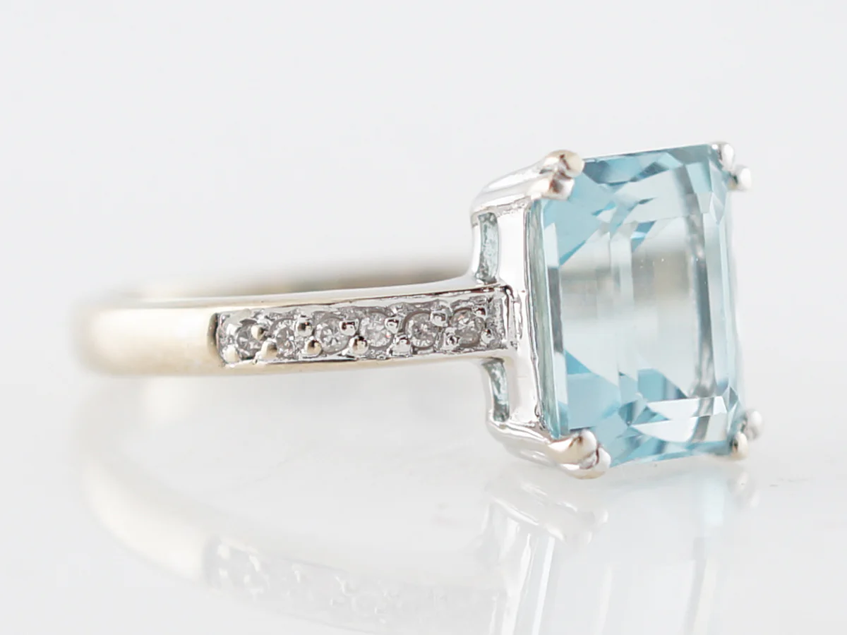 Right Hand Ring Modern 3.63 Emerald Cut Aquamarine in 18k White Gold - Image 3