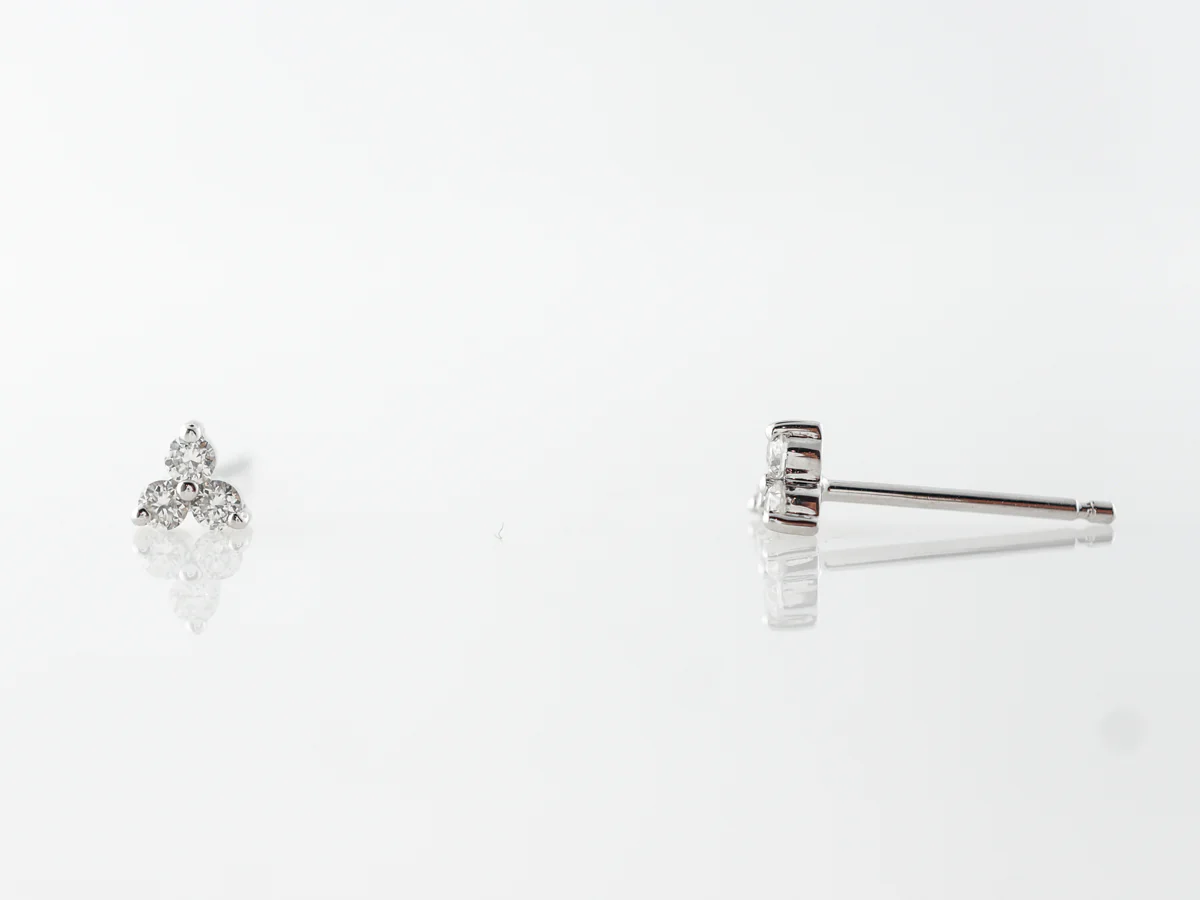 Round Brilliant Diamond Earring Studs in White Gold - Image 3