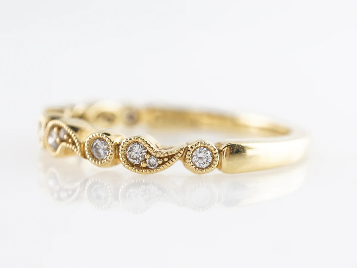 Round Brilliant Diamond Wedding Band in 18k - Image 2