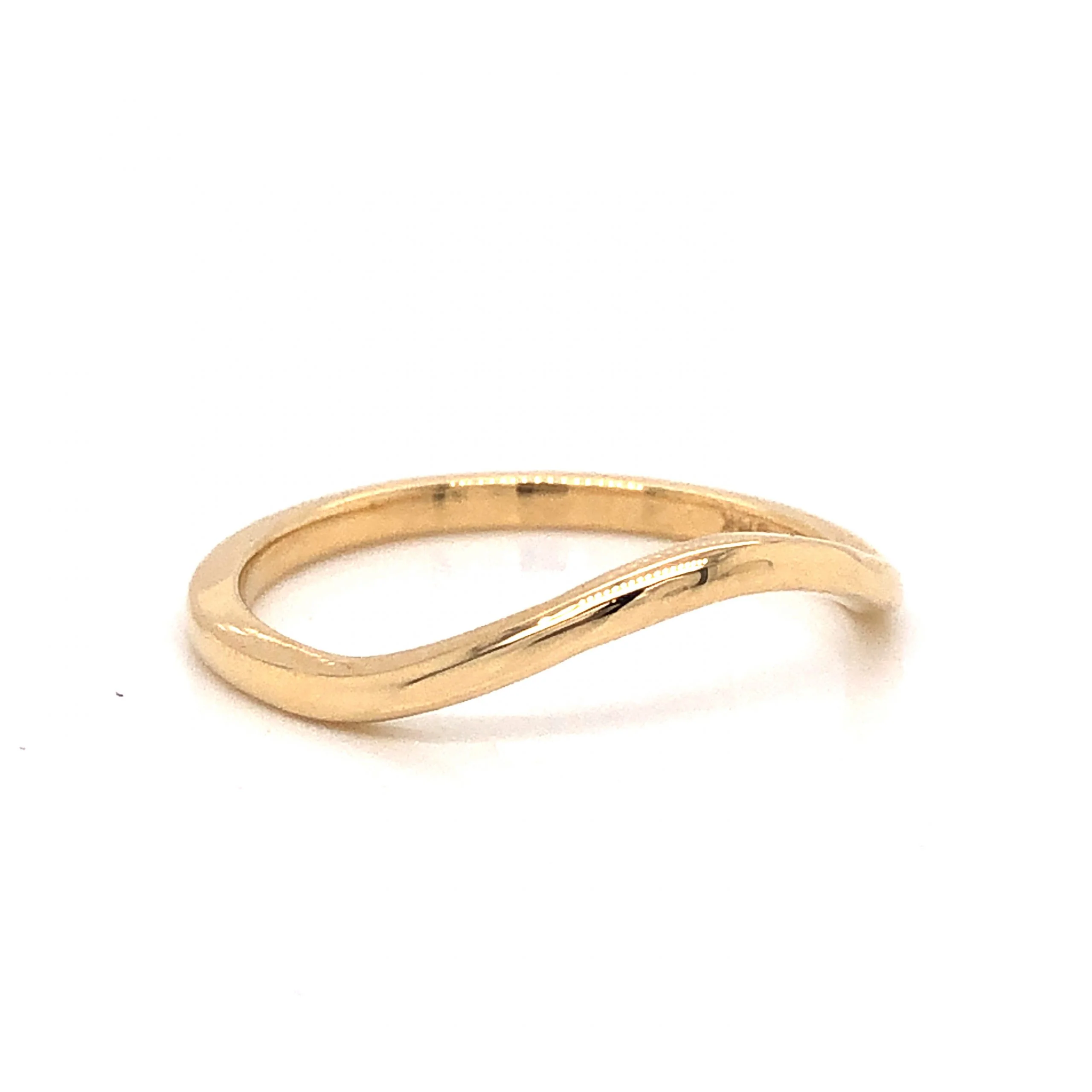 Simple Curved Wedding Band in 14k Yellow Gold - Image 3