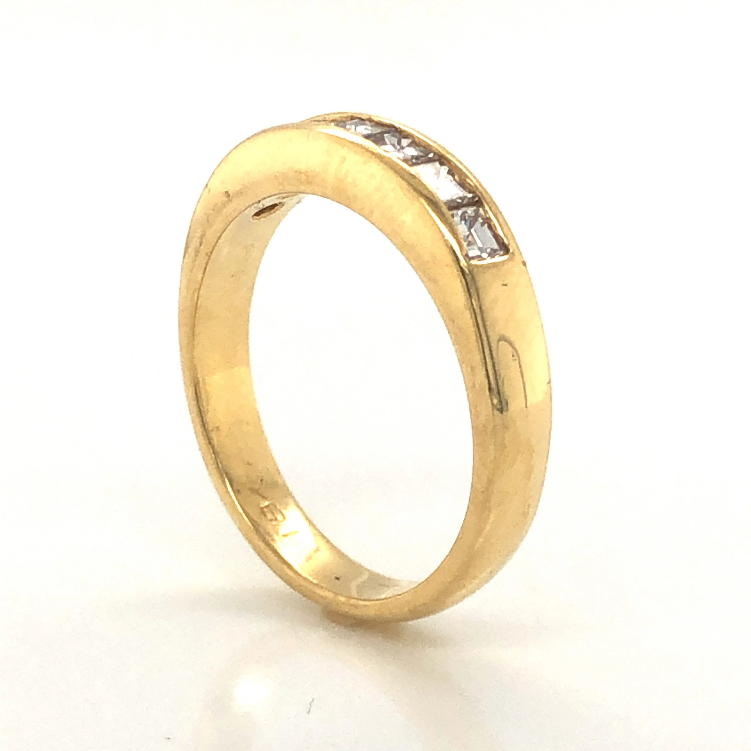 Square Step Cut Diamond Wedding Band in 18k Yellow Gold - Image 4