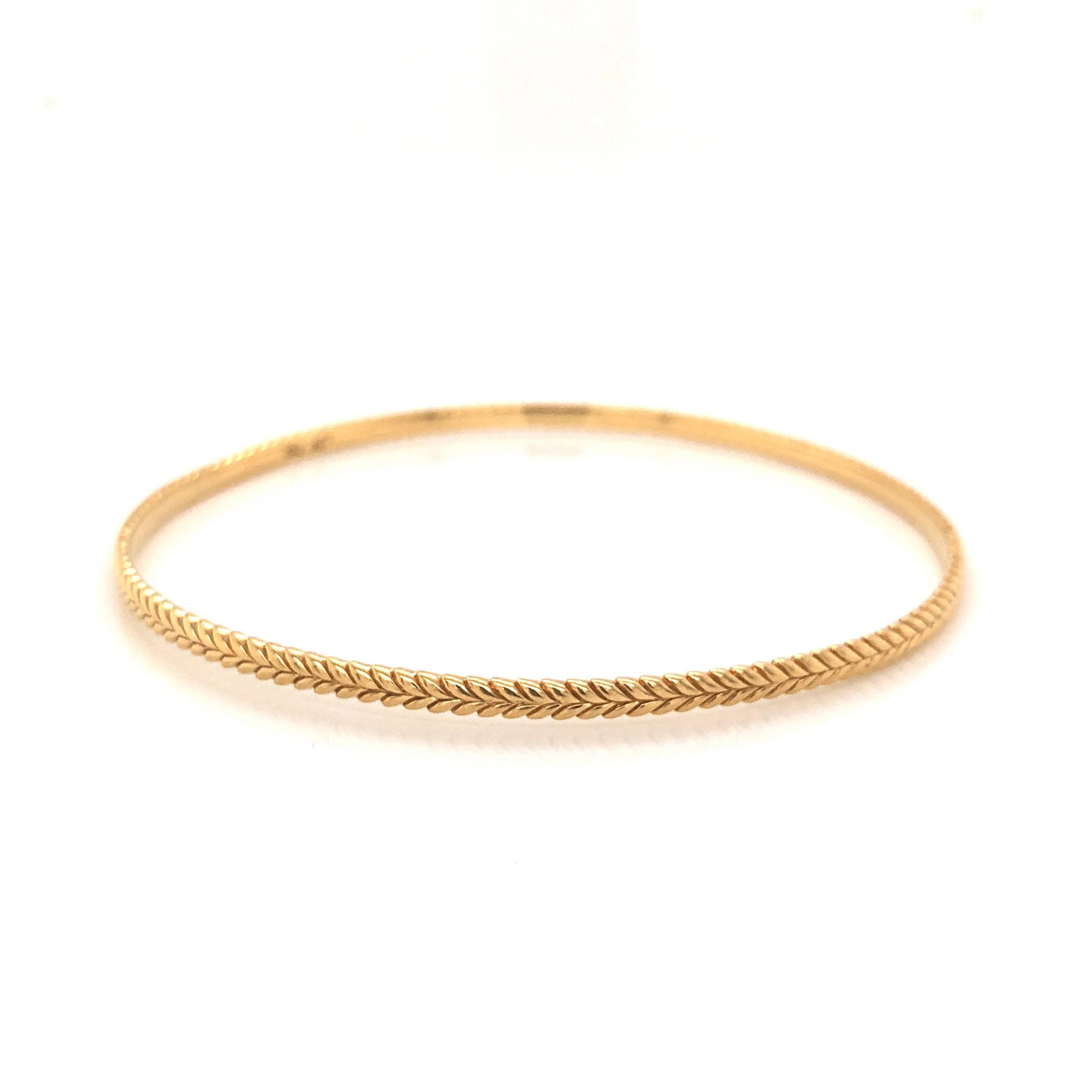 Textured Bangle Bracelet in 18k Yellow Gold - Image 3