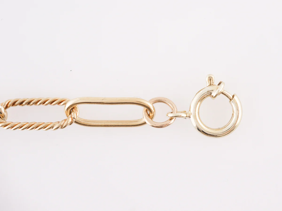 Textured Paperclip Link Bracelet in 18k Yellow Gold - Image 5