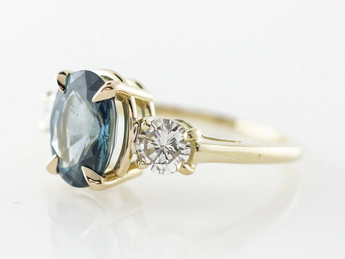 Three Stone Oval Sapphire & Diamond Engagement Ring - Image 2