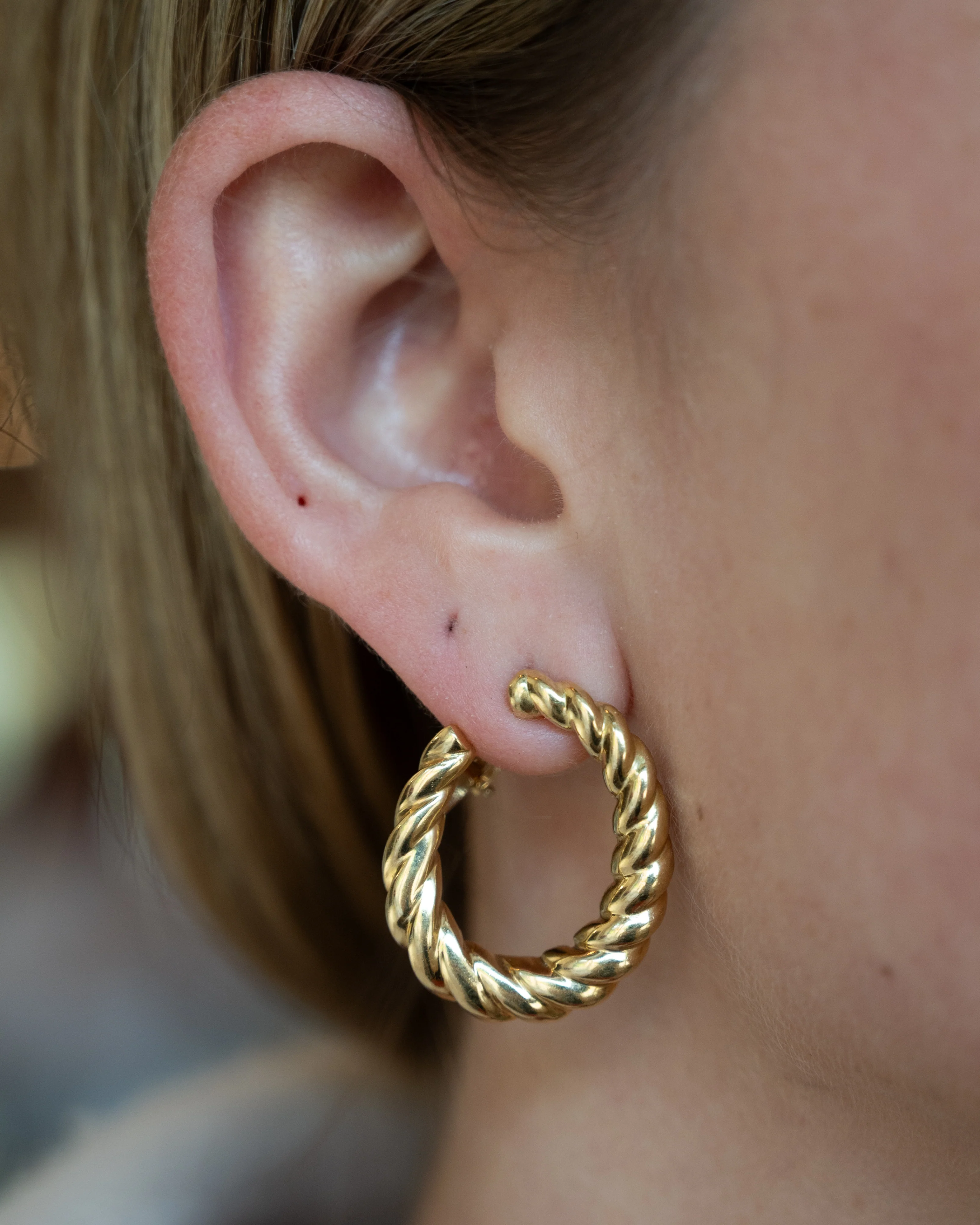 Twisted Hoop Earrings 18k Yellow Gold - Image 5