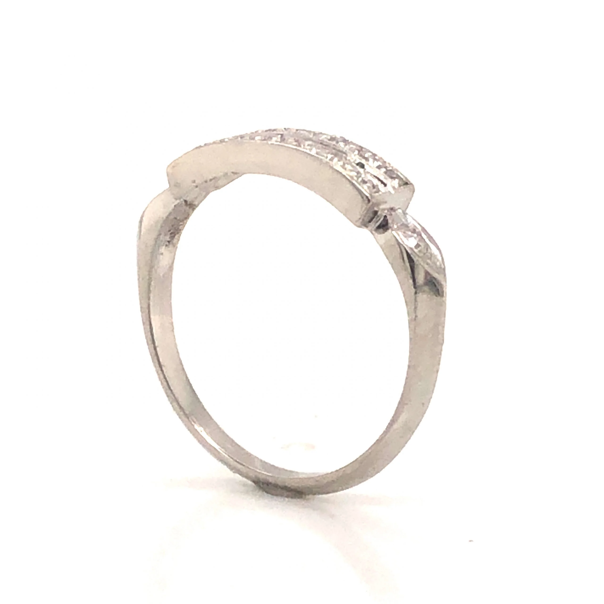 Unique Art Deco Diamond Wedding Band in Platinum - Image 5