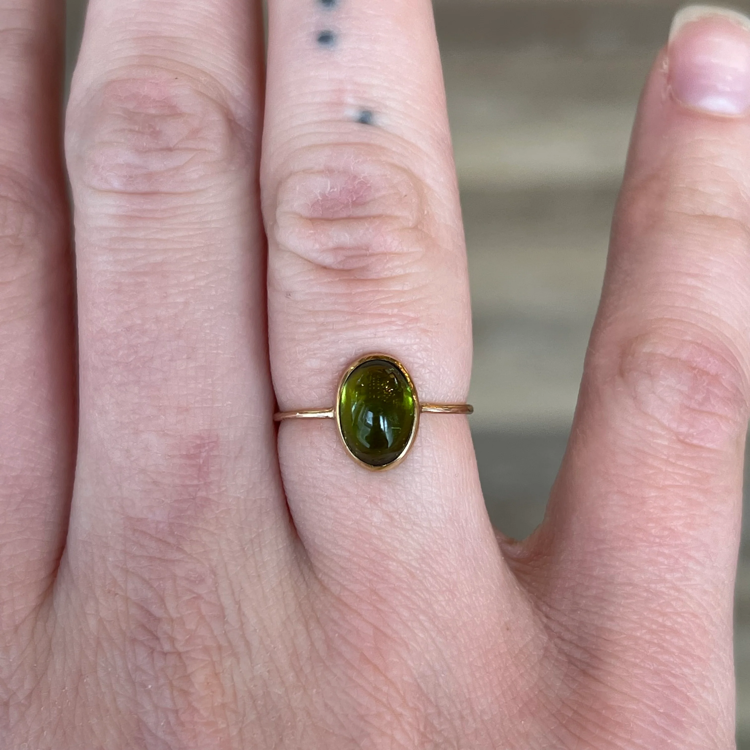 Victorian Bezel Set Peridot Ring in 10k Yellow Gold - Image 6