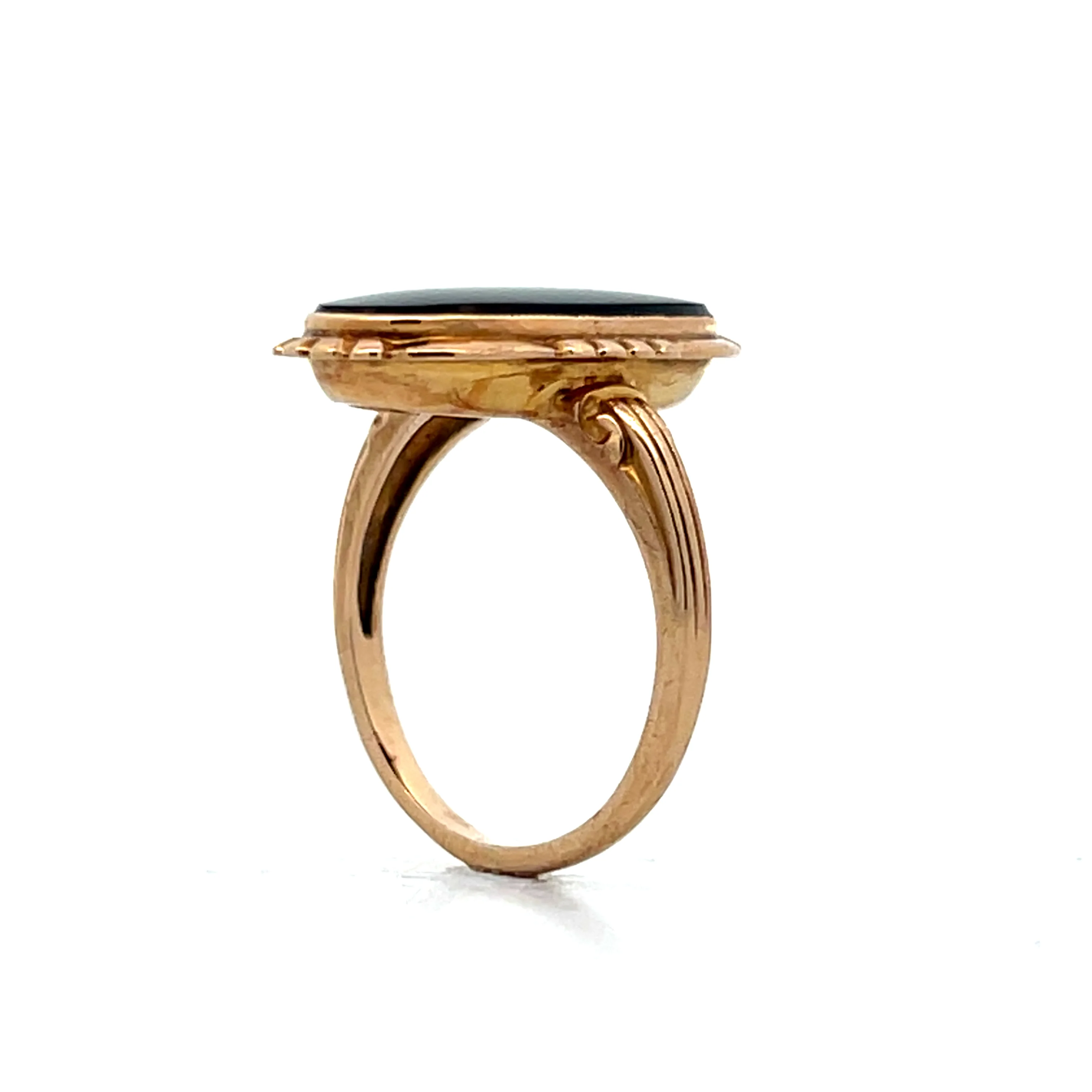 Victorian Cabochon Onyx Cocktail Ring in 10k Yellow Gold - Image 5