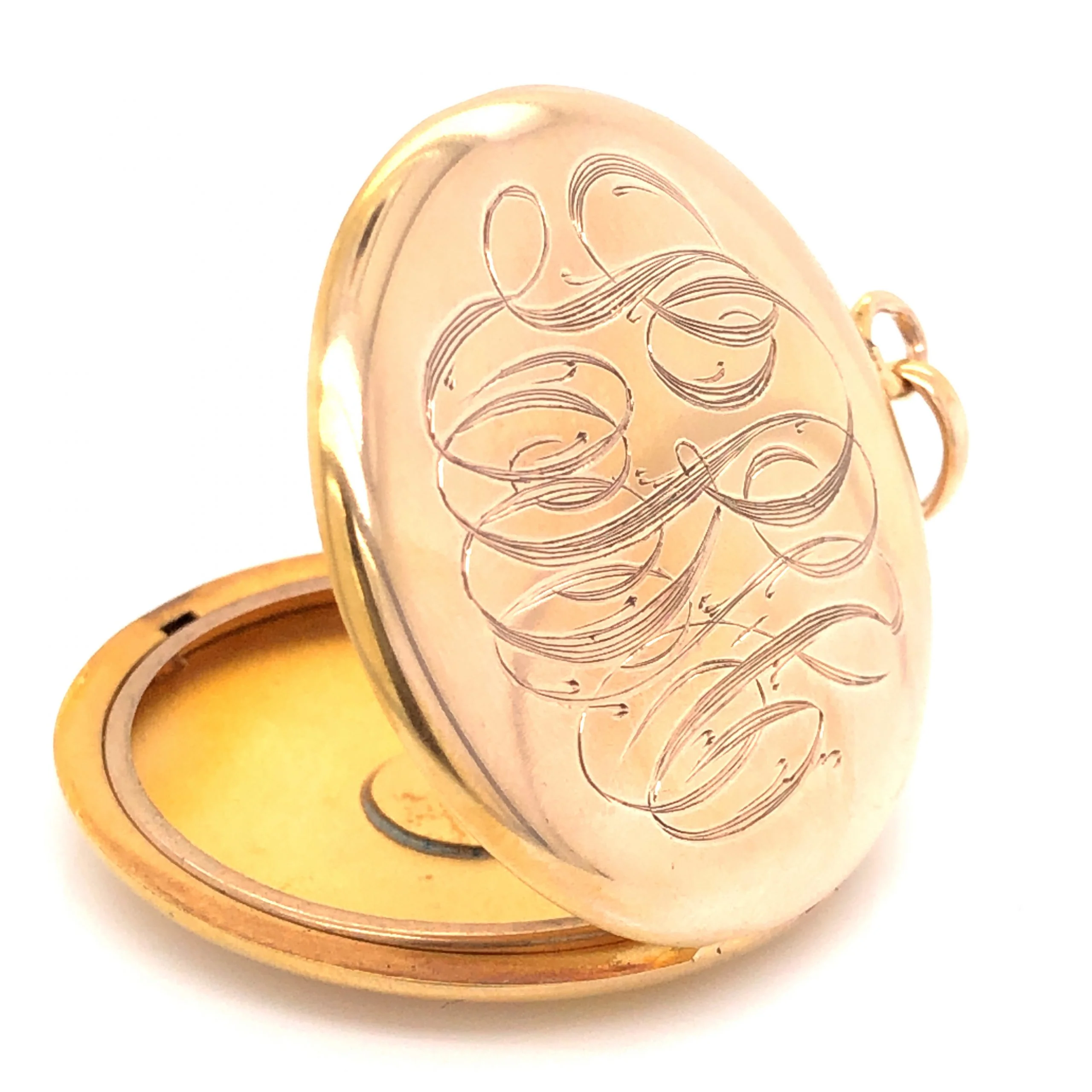 Victorian Engraved Locket in 10k Yellow Gold - Image 3