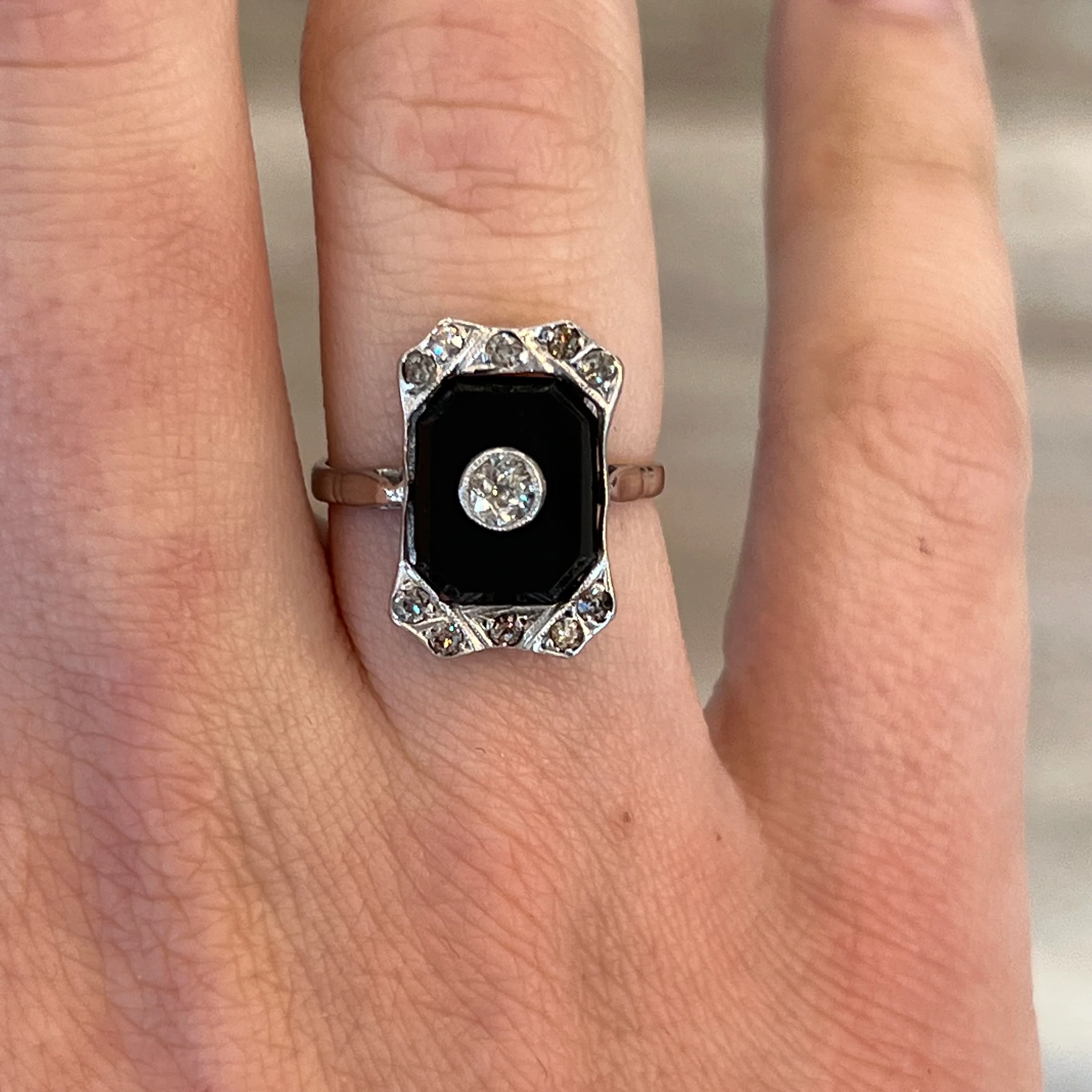 Vintage 1920's Onyx & Diamond Ring in 14k White Gold - Image 6