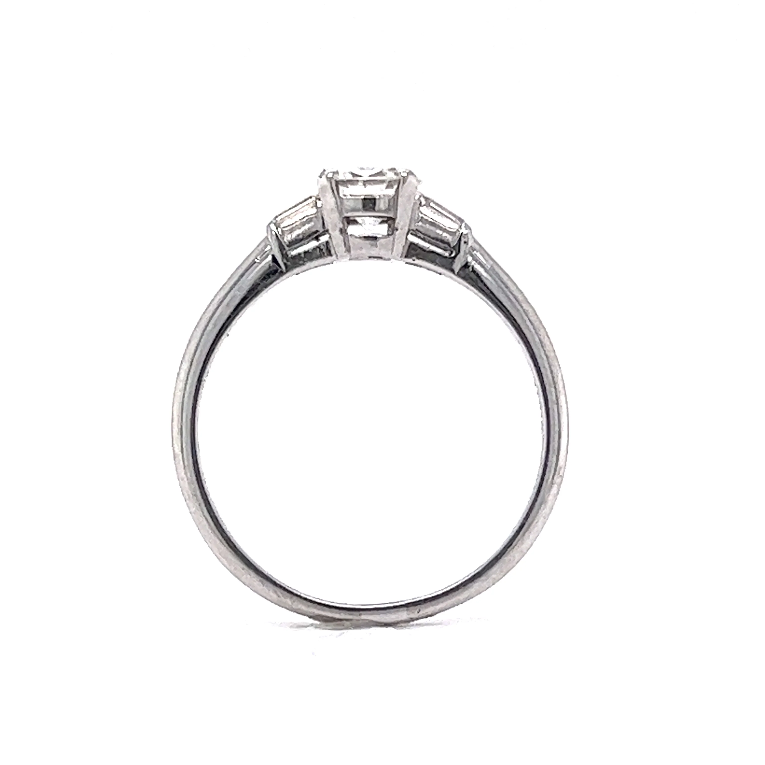 Vintage 1930's Raymond Yard Diamond Engagement Ring in Platinum - Image 4