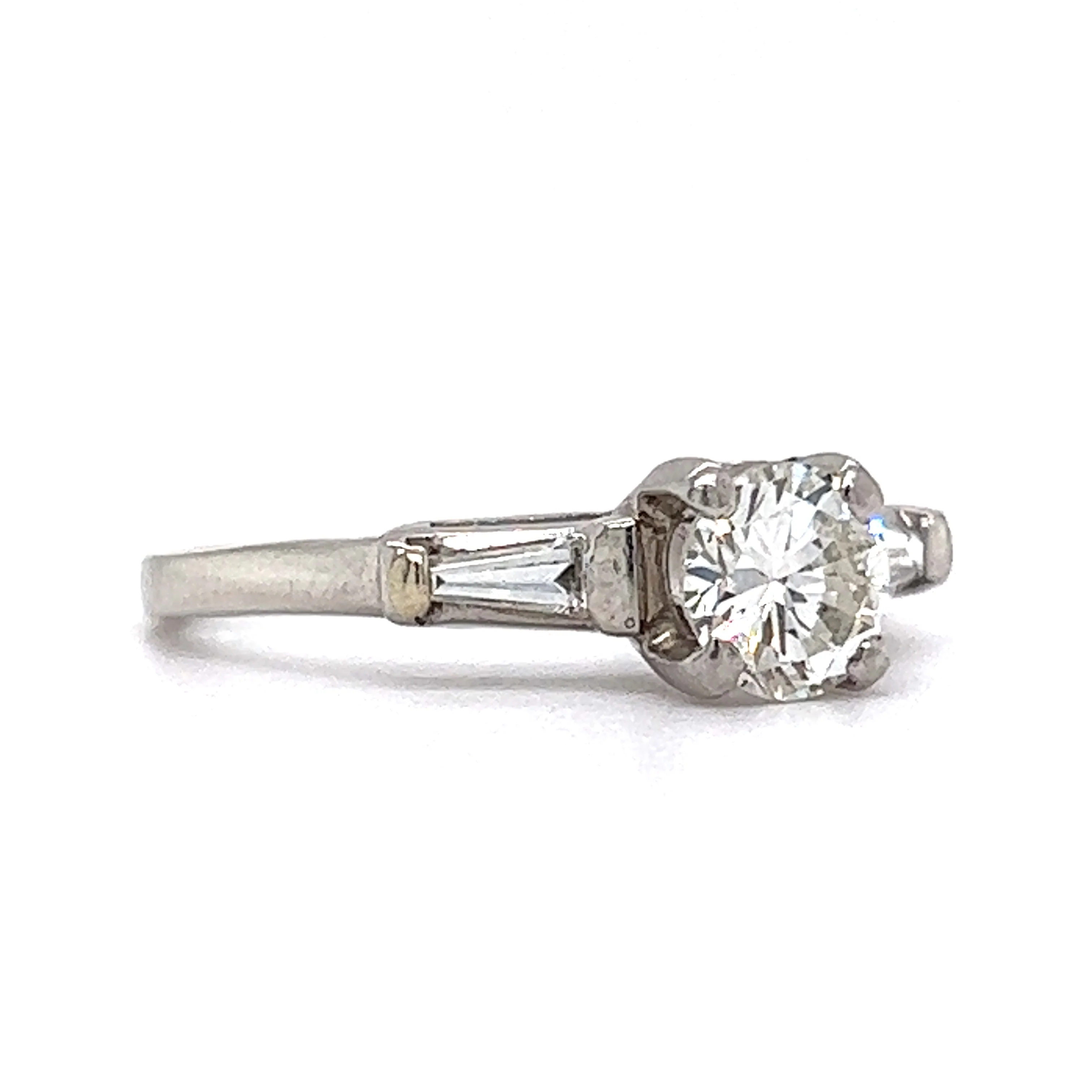Vintage 1960's Diamond Engagement Ring in Platinum - Image 3