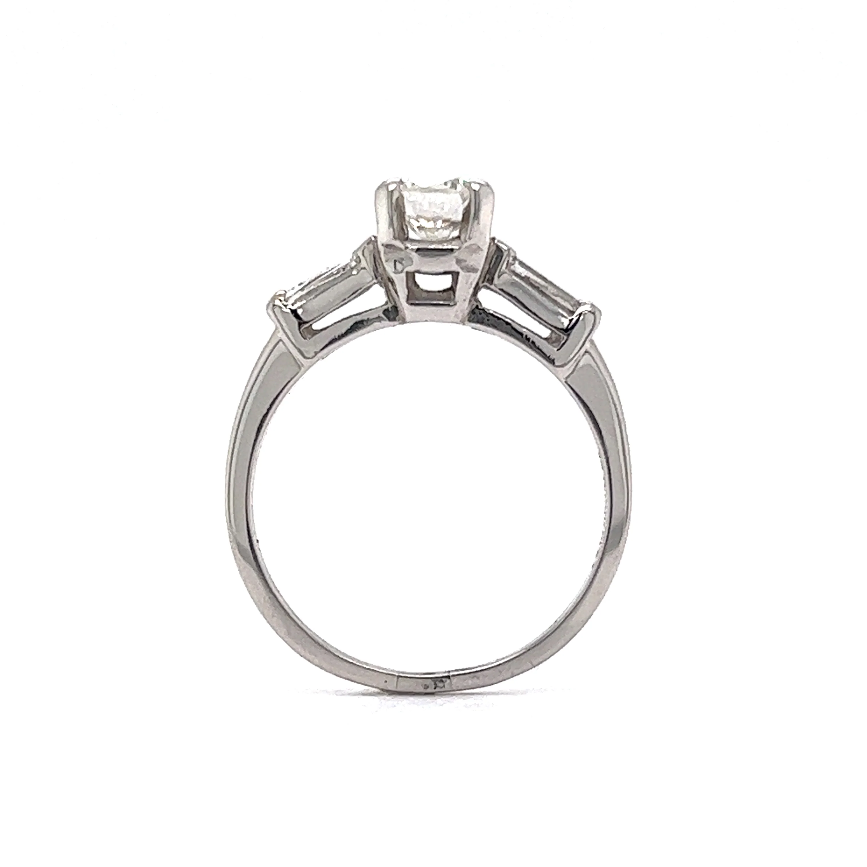 Vintage 1960's Diamond Engagement Ring in Platinum - Image 4