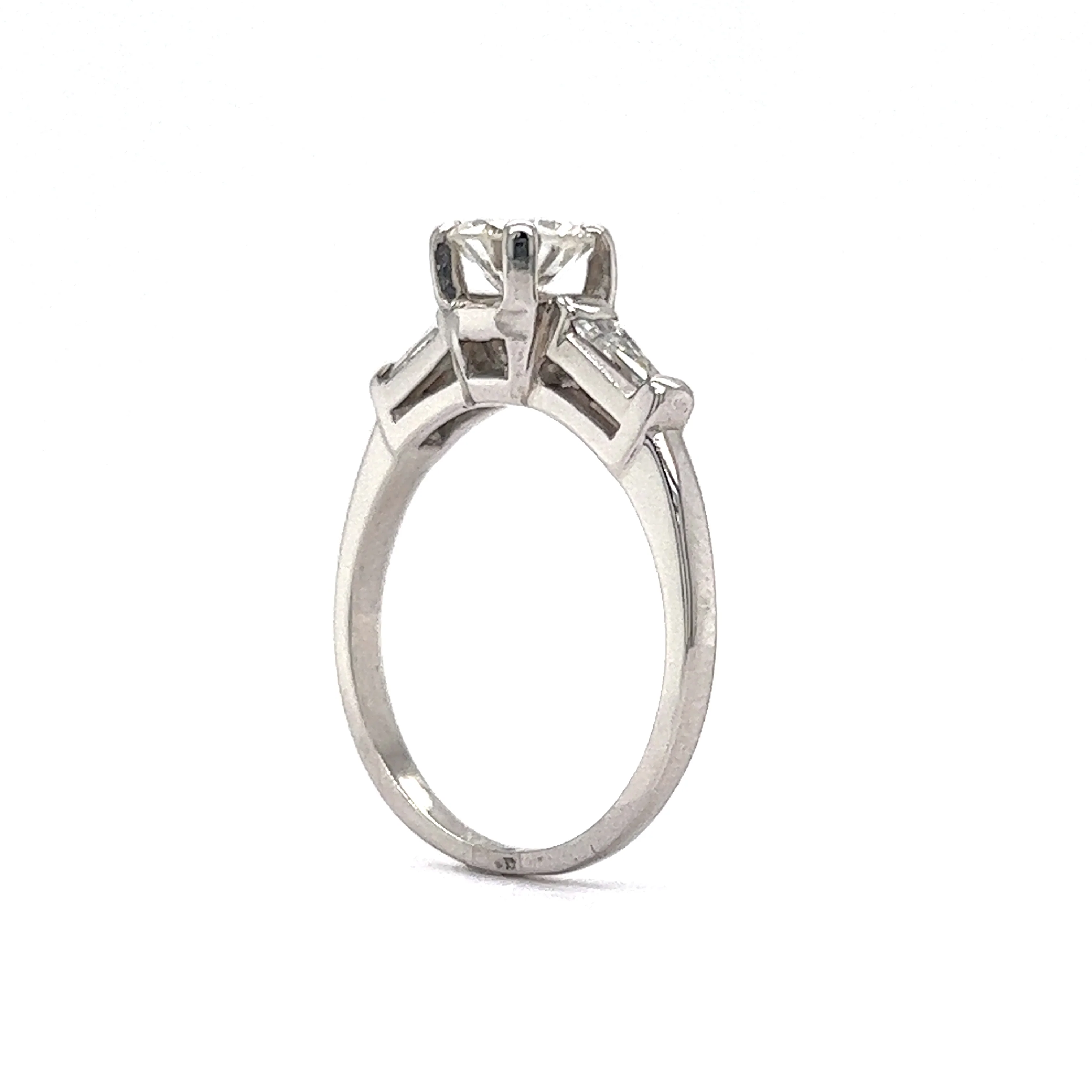 Vintage 1960's Diamond Engagement Ring in Platinum - Image 5