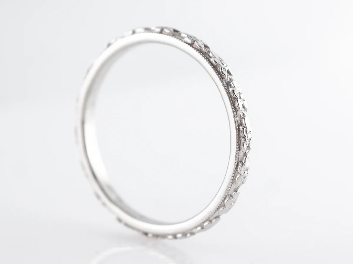 Vintage Art Deco Blossom Men's Wedding Band in 18k - Image 3