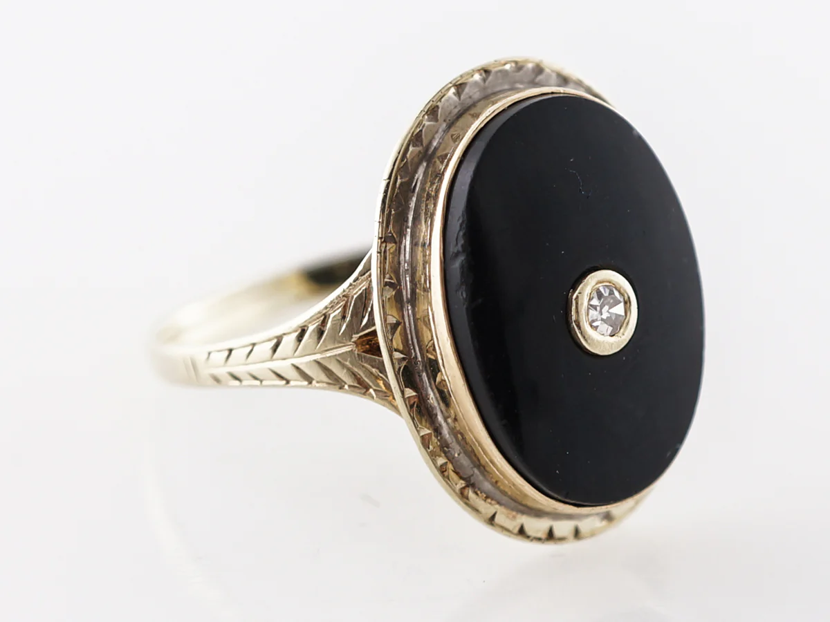 Vintage Art Deco Onyx & Diamond Ring in Yellow Gold - Image 3